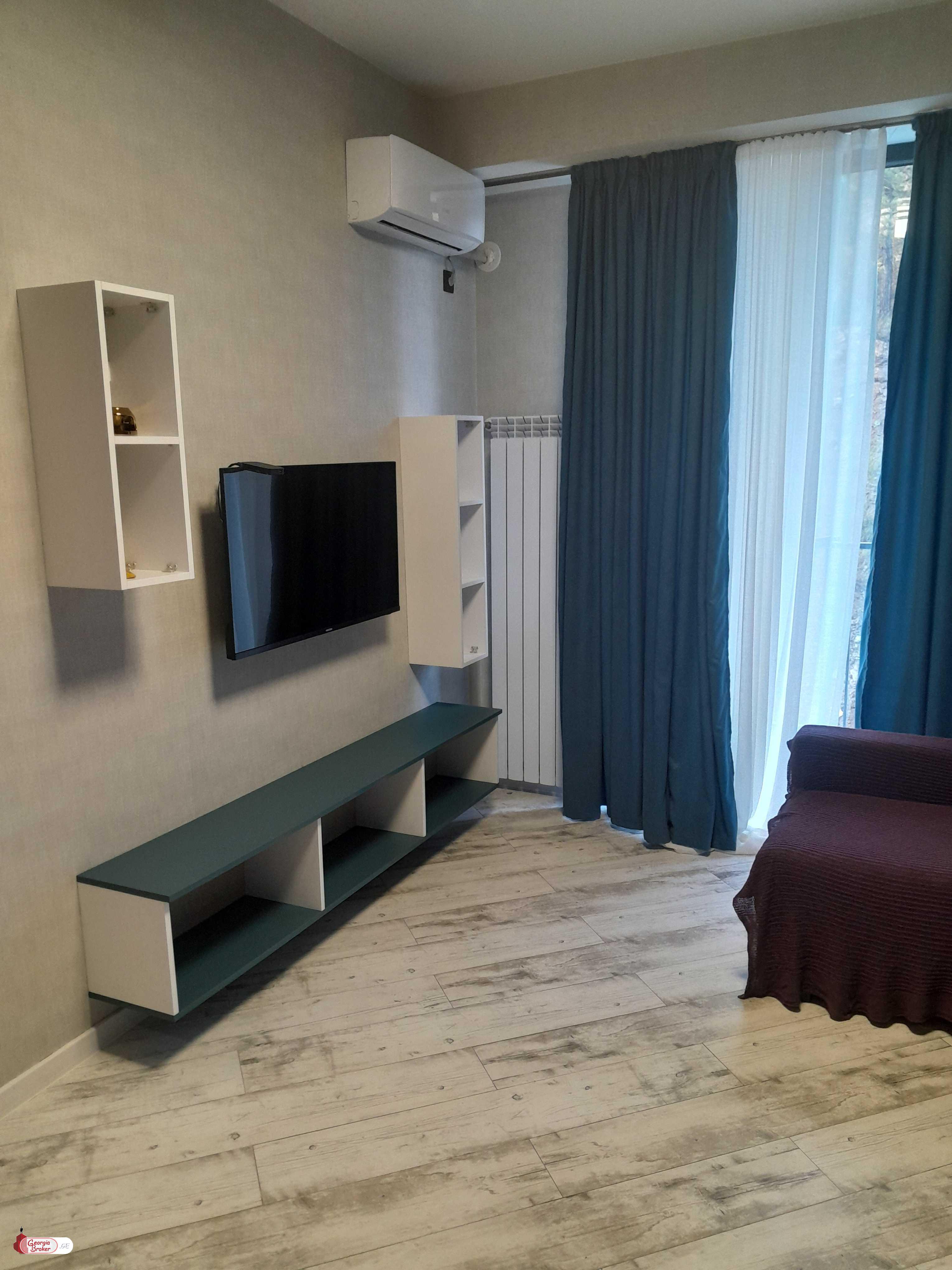 nearly repaired 2-room apartment for sale