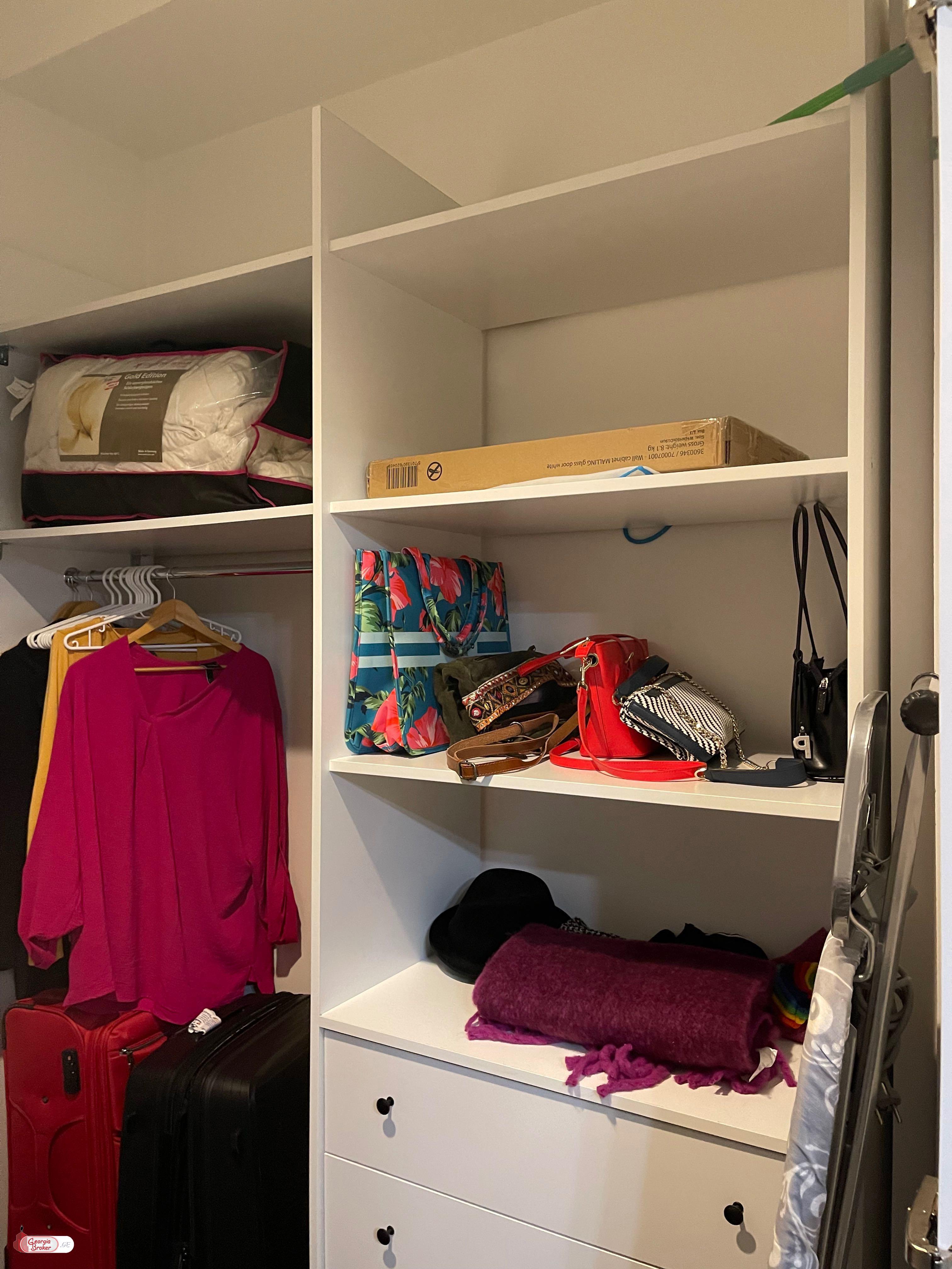 продается квартира с новым ремонтом 2-комнаты