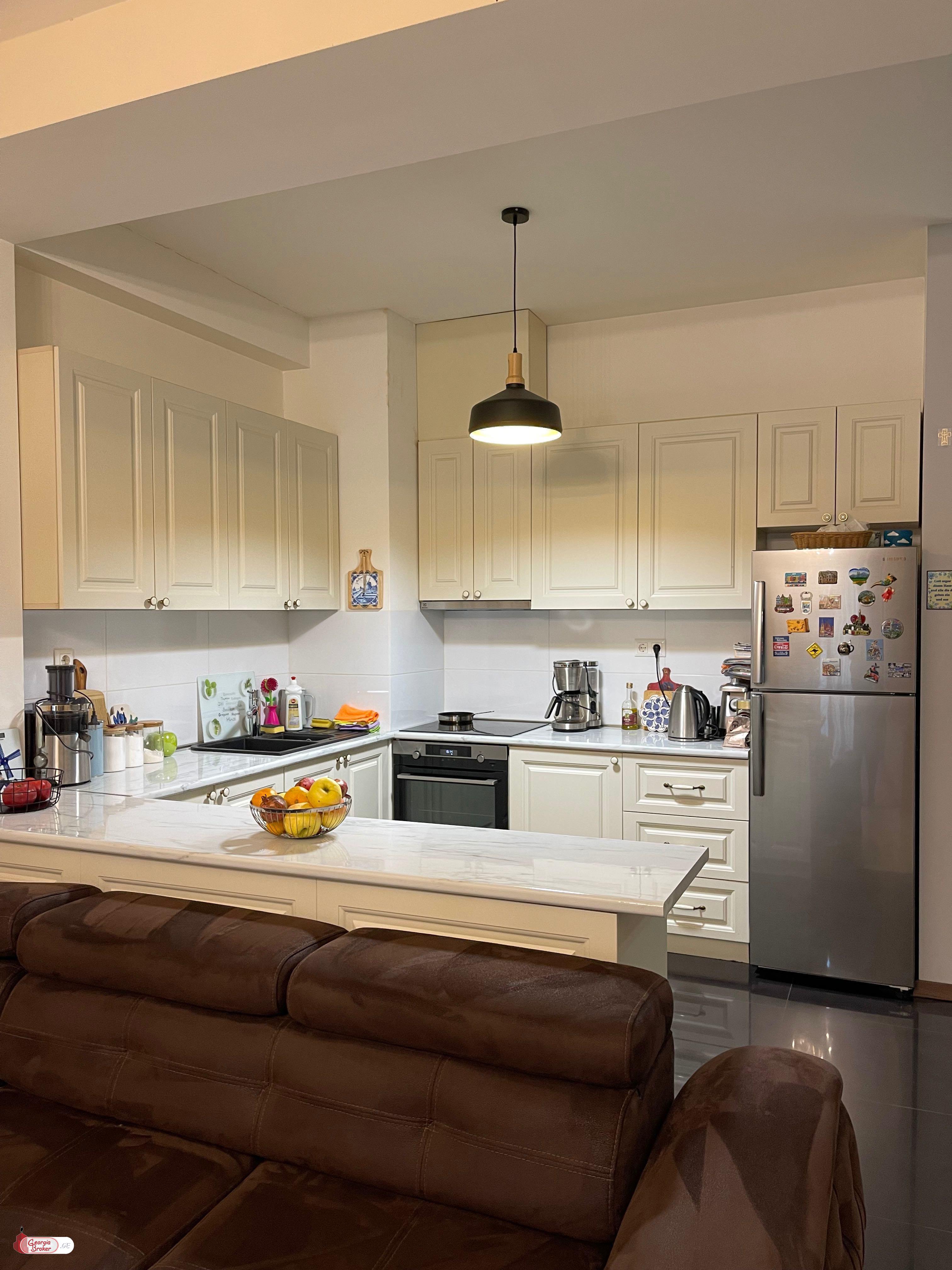 продается квартира с новым ремонтом 2-комнаты