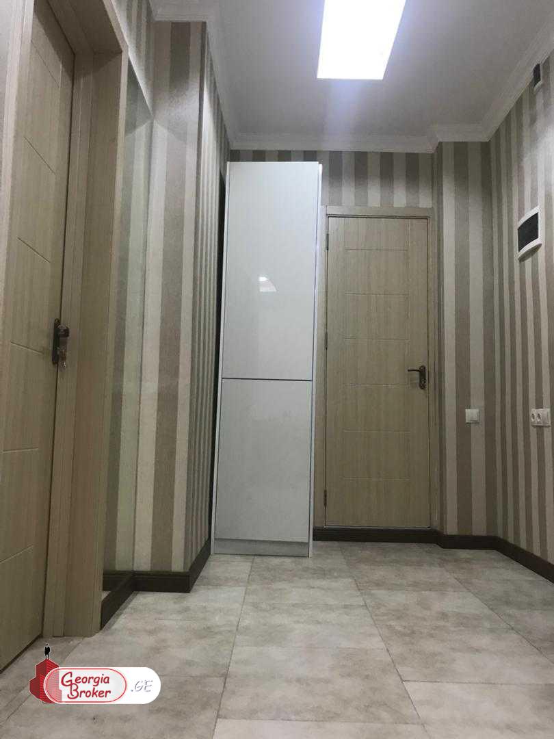 იყიდება ახალი გარემონტებული 2 ოთახიანი ბინა