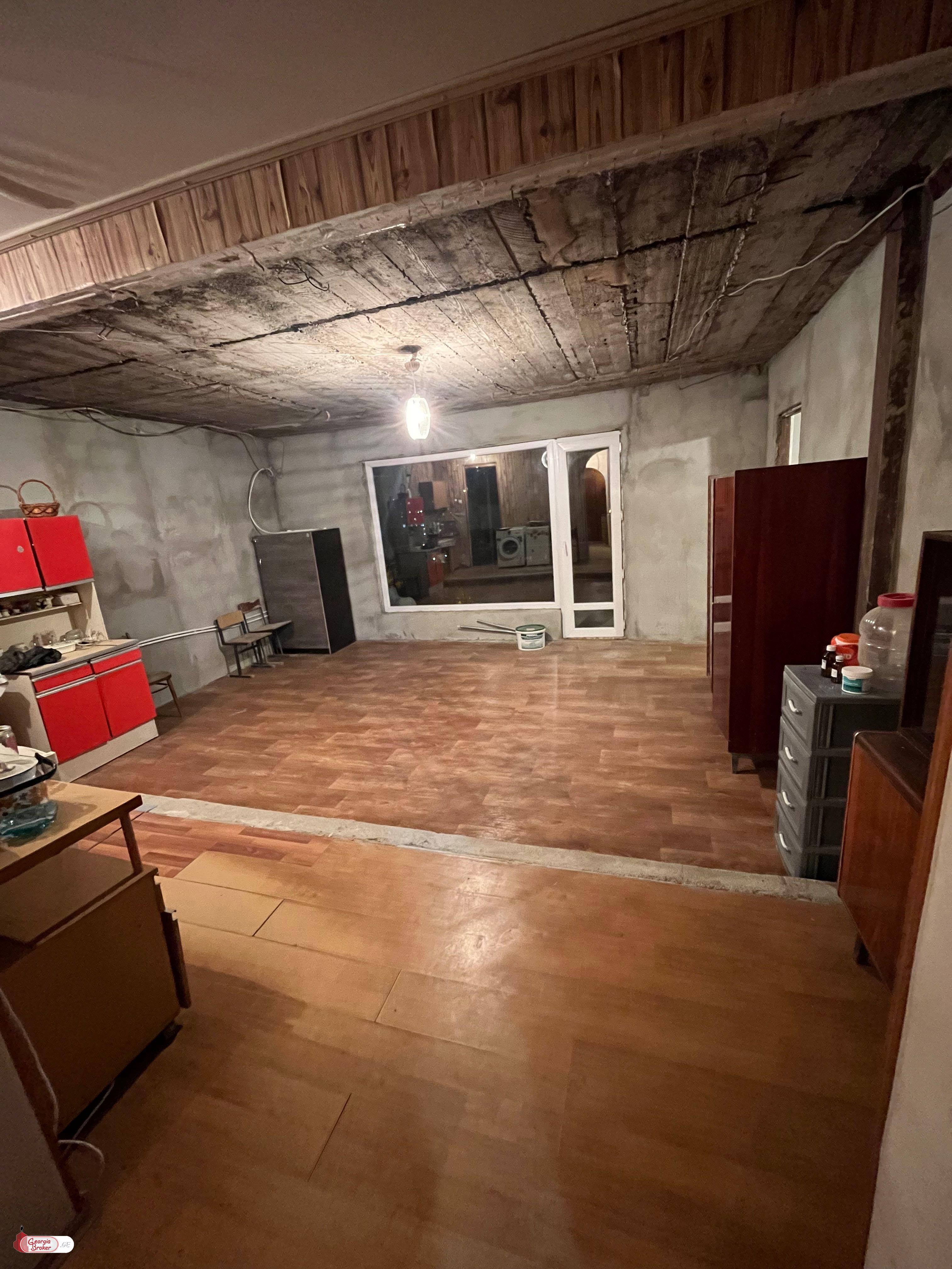 nearly repaired 5-room apartment for sale
