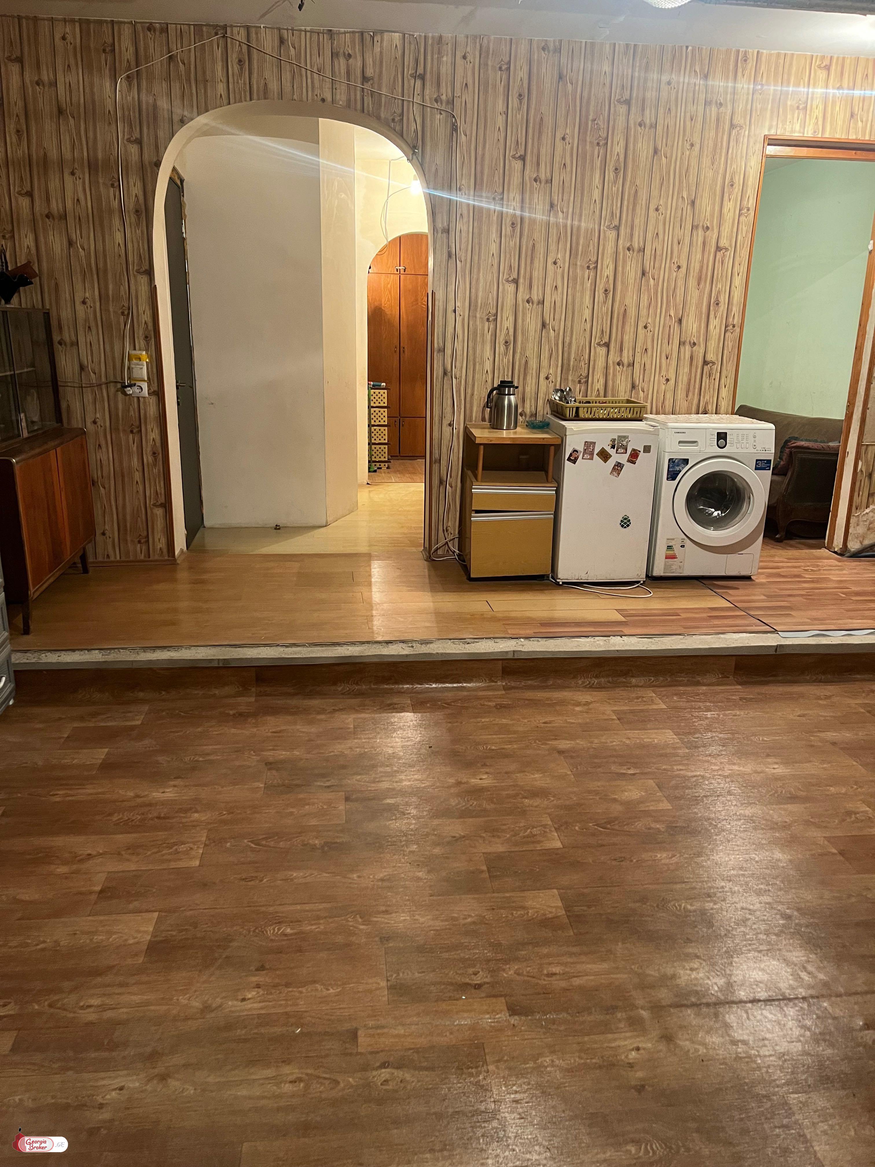 nearly repaired 5-room apartment for sale