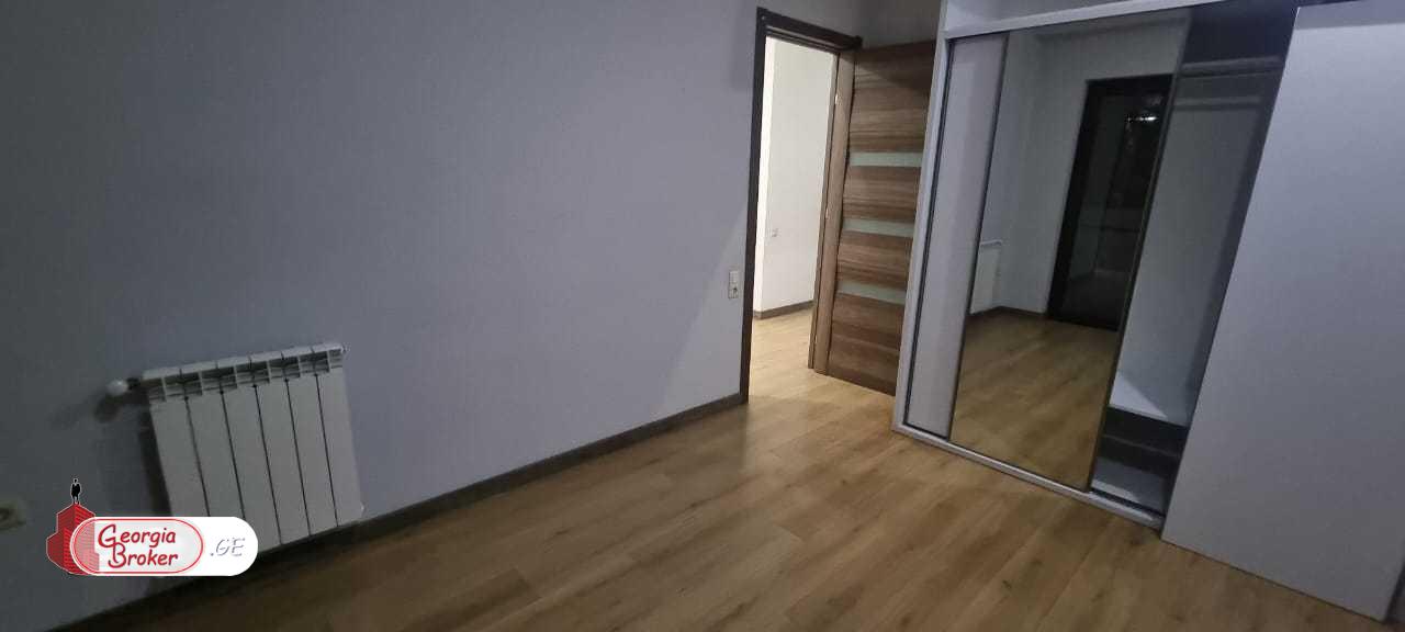 nearly repaired 3-room apartment for sale