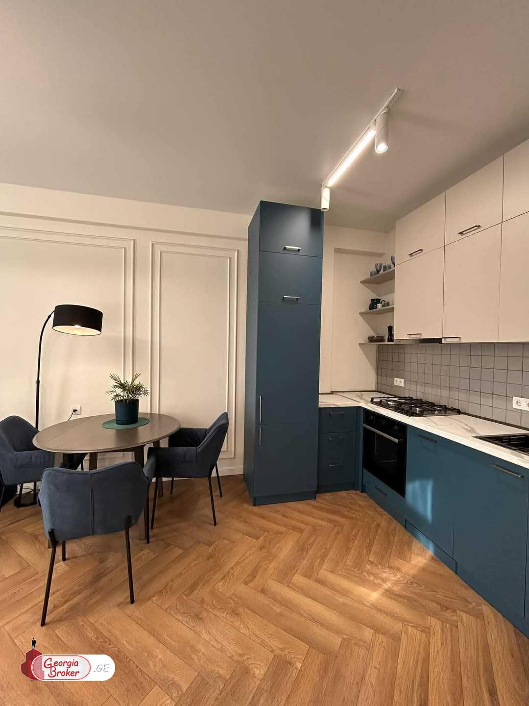 nearly repaired 2-room apartment for sale