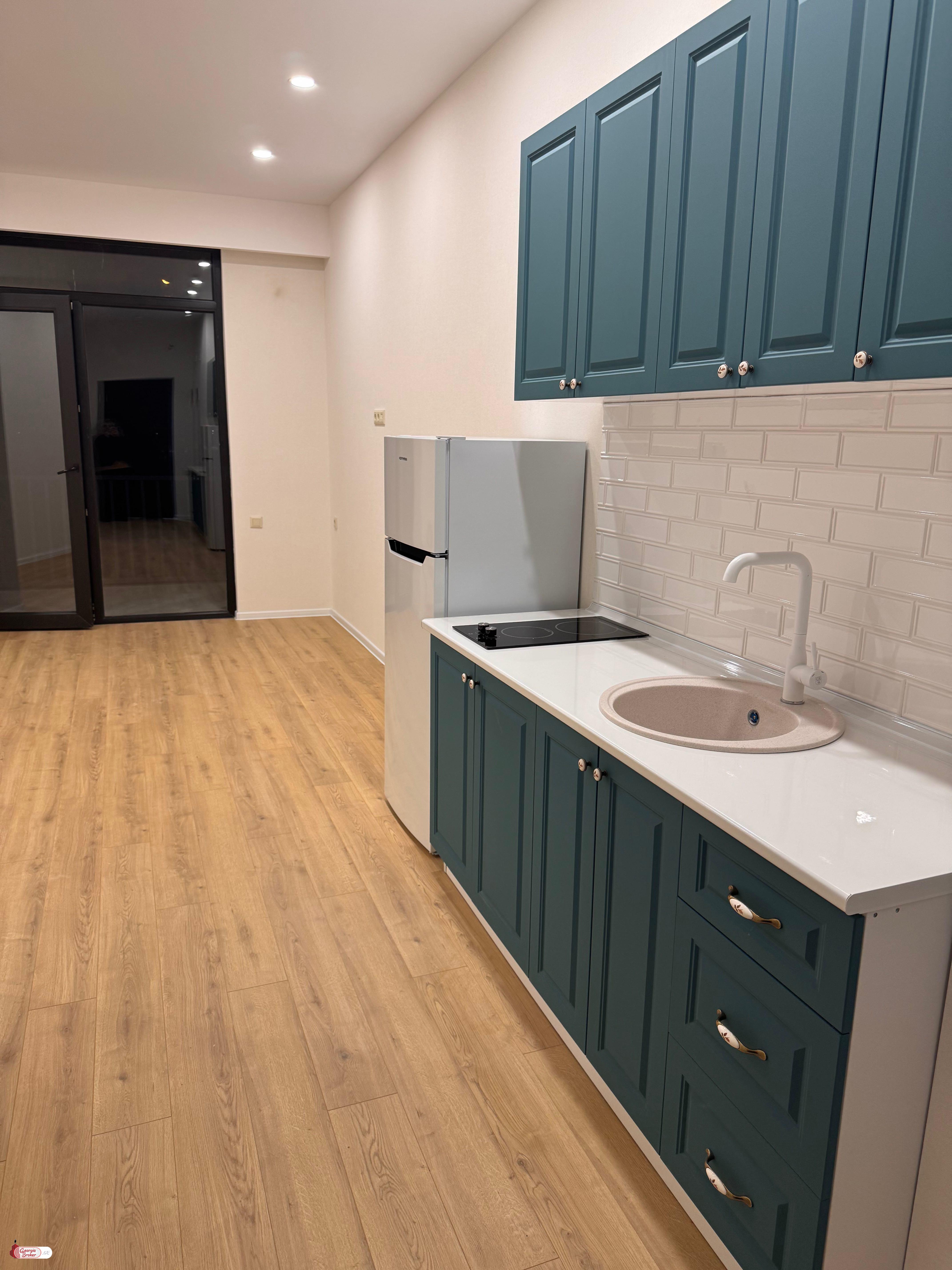 продается квартира с новым ремонтом 1-комната