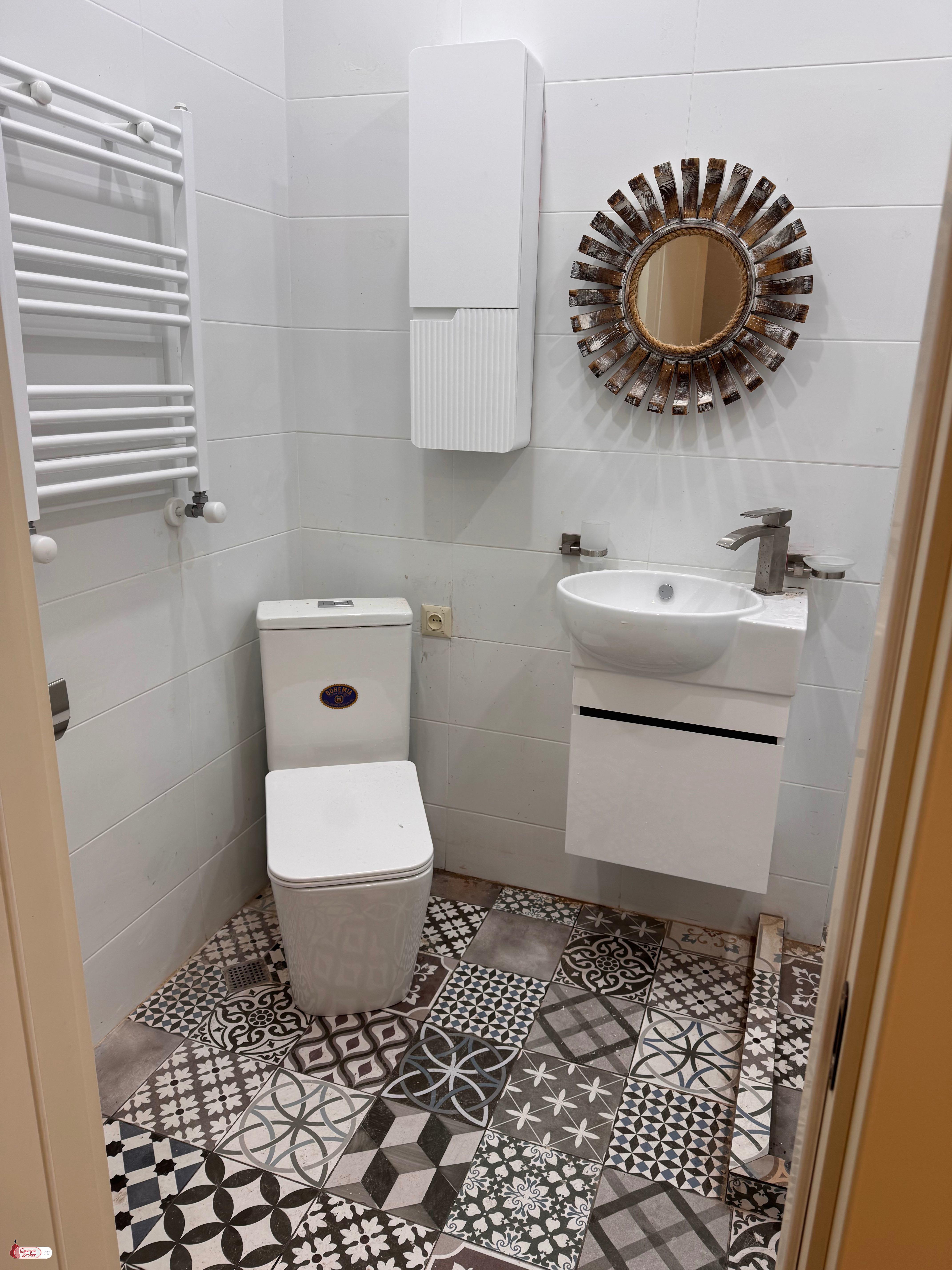 продается квартира с новым ремонтом 1-комната