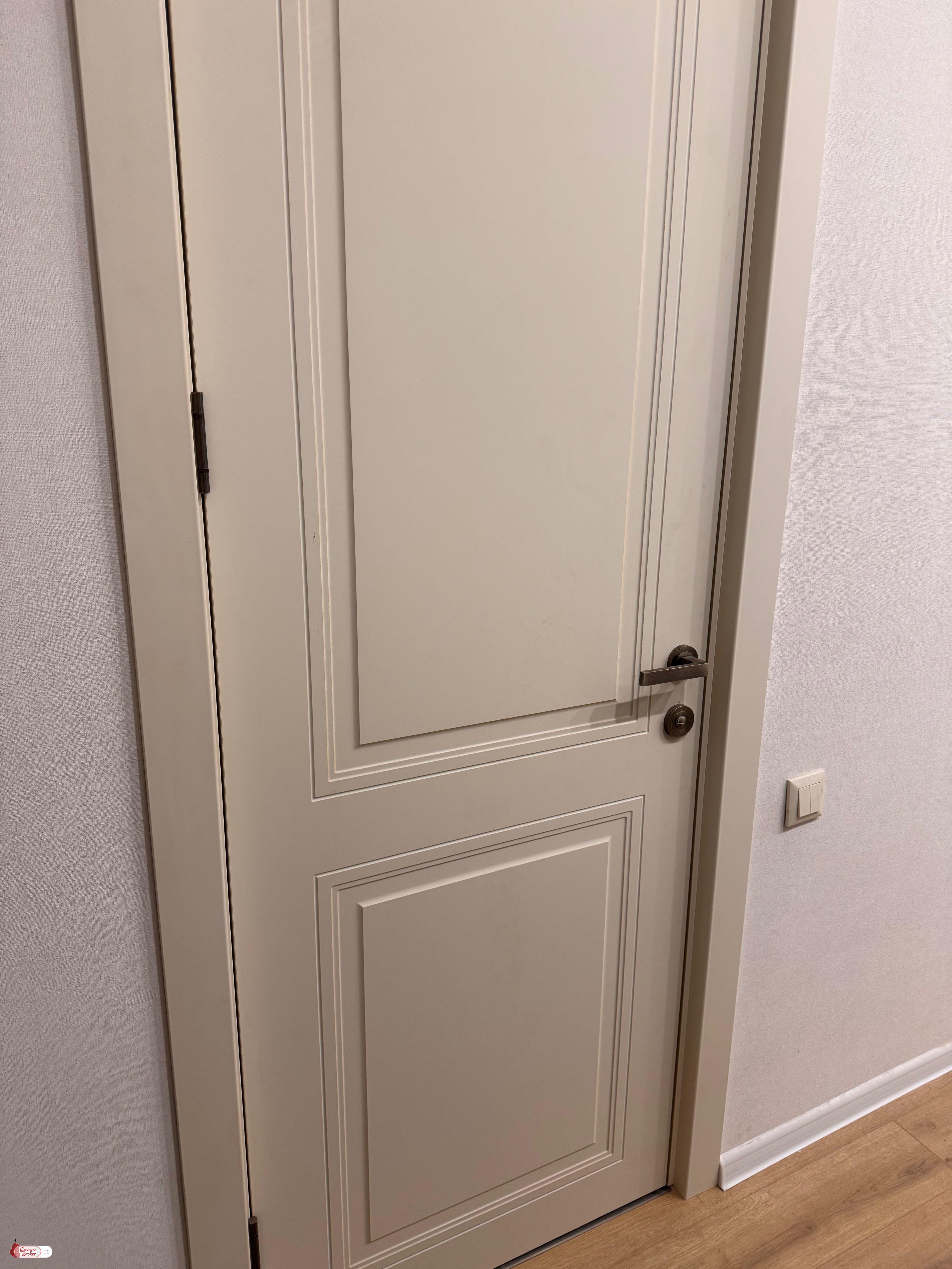 продается квартира с новым ремонтом 1-комната