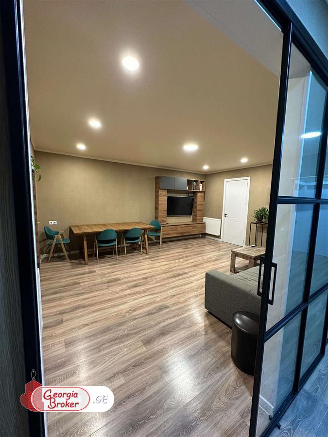 nearly repaired 5-room apartment for sale