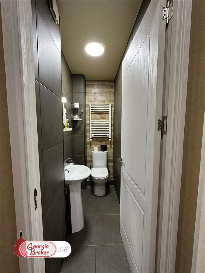 nearly repaired 5-room apartment for sale