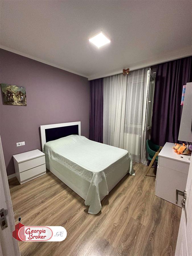 nearly repaired 5-room apartment for sale