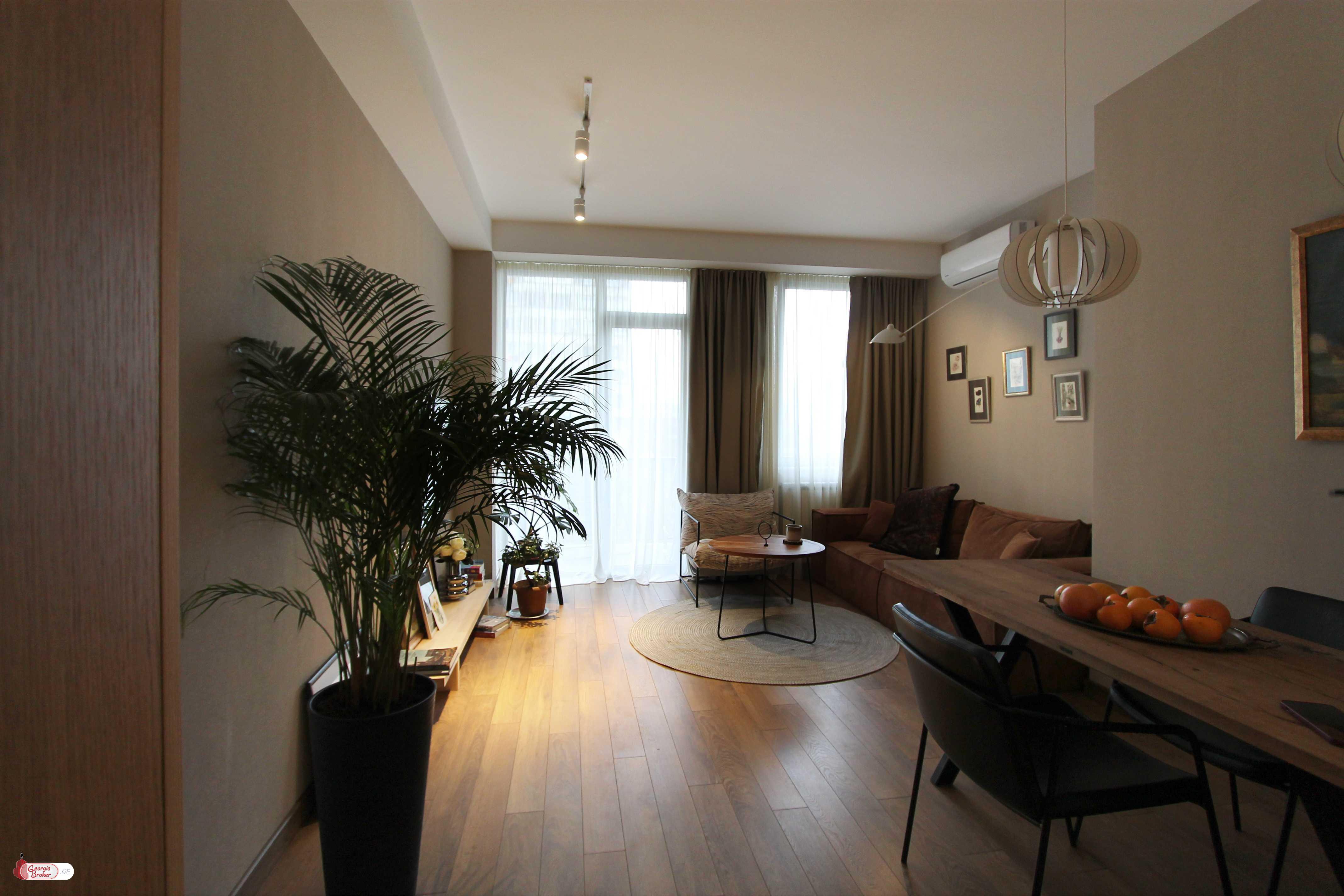 продается квартира с новым ремонтом 3-комнаты