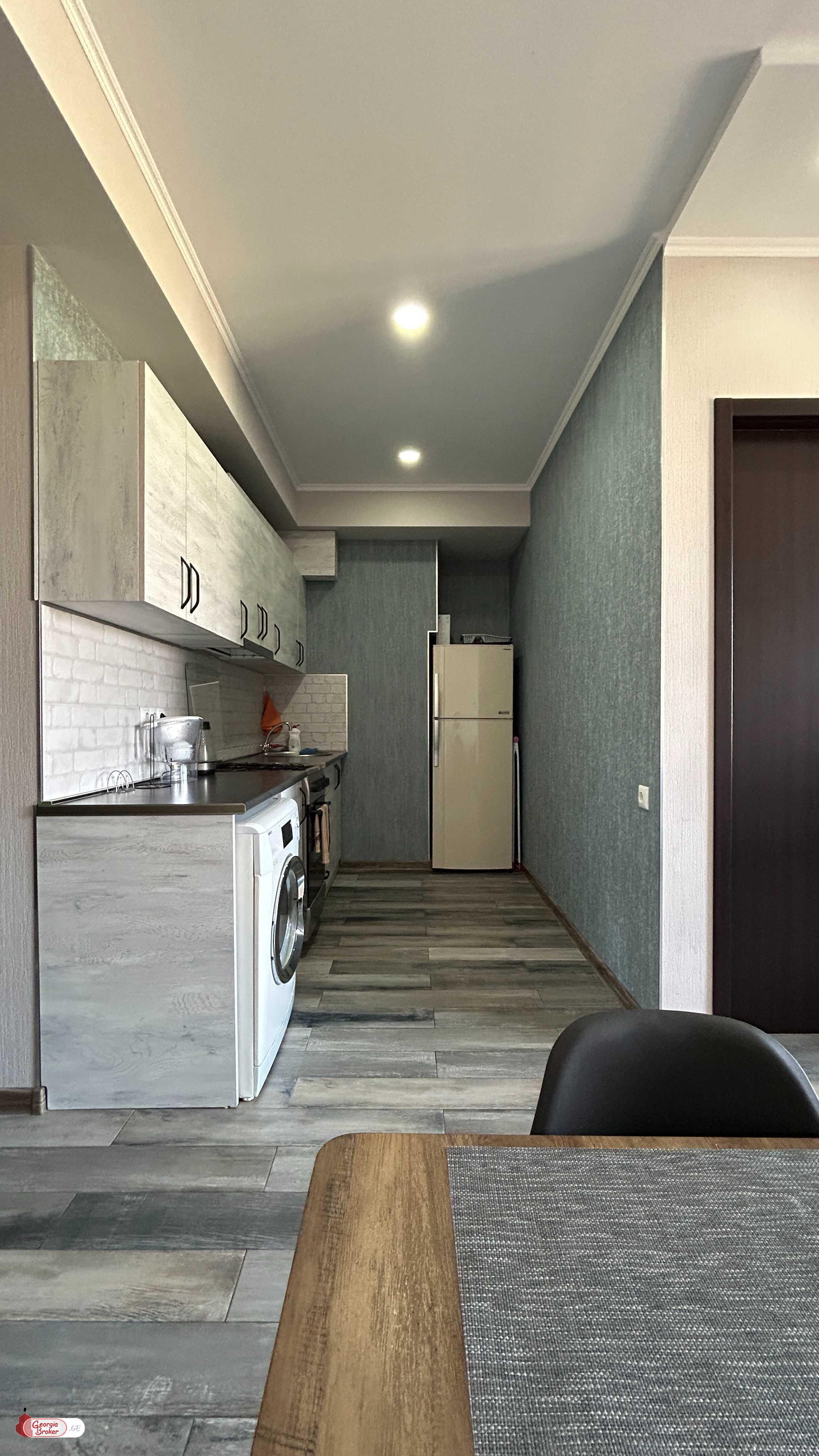 nearly repaired 2-room apartment for sale