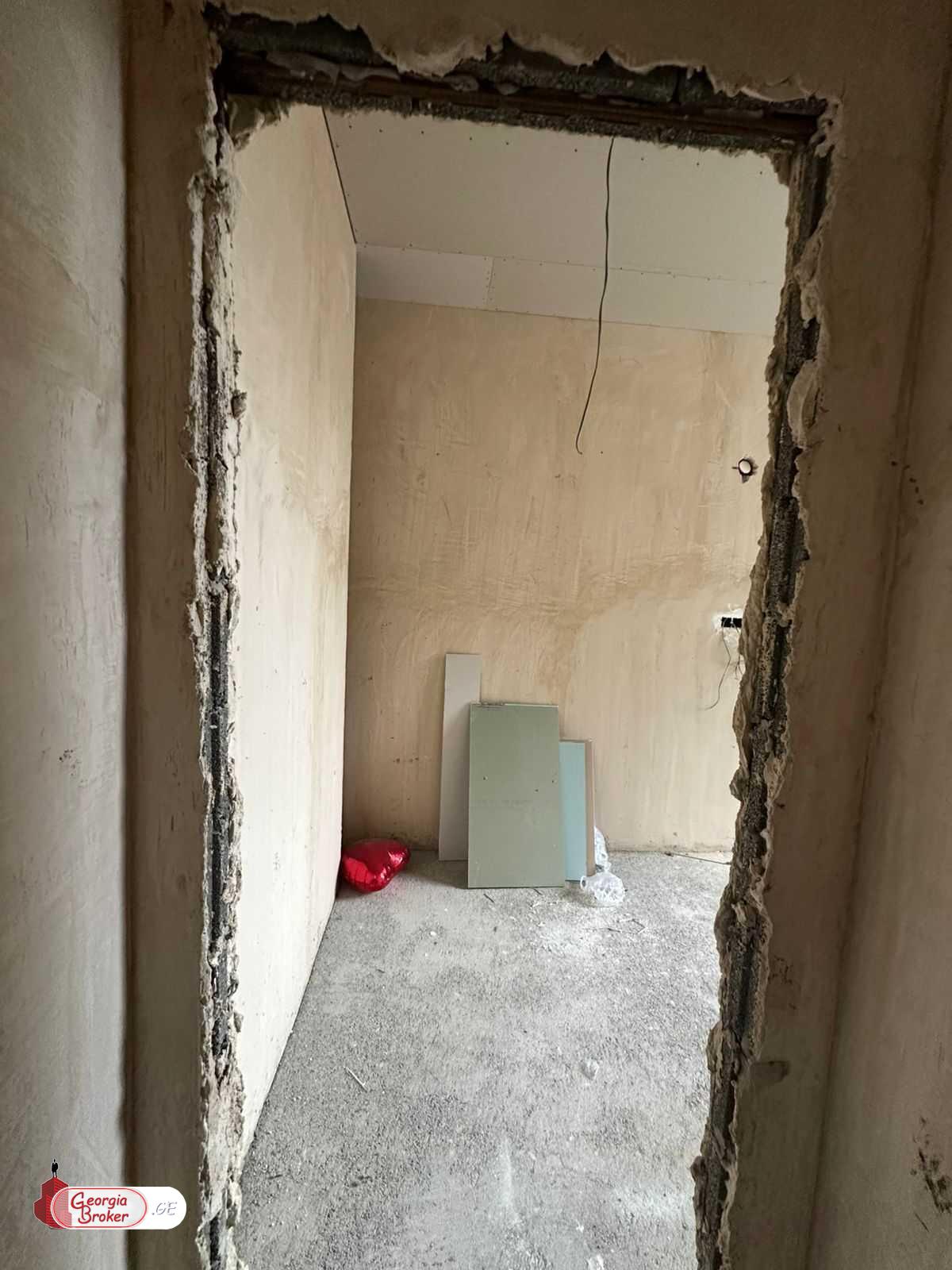 იყიდება ახალი გარემონტებული 3 ოთახიანი ბინა