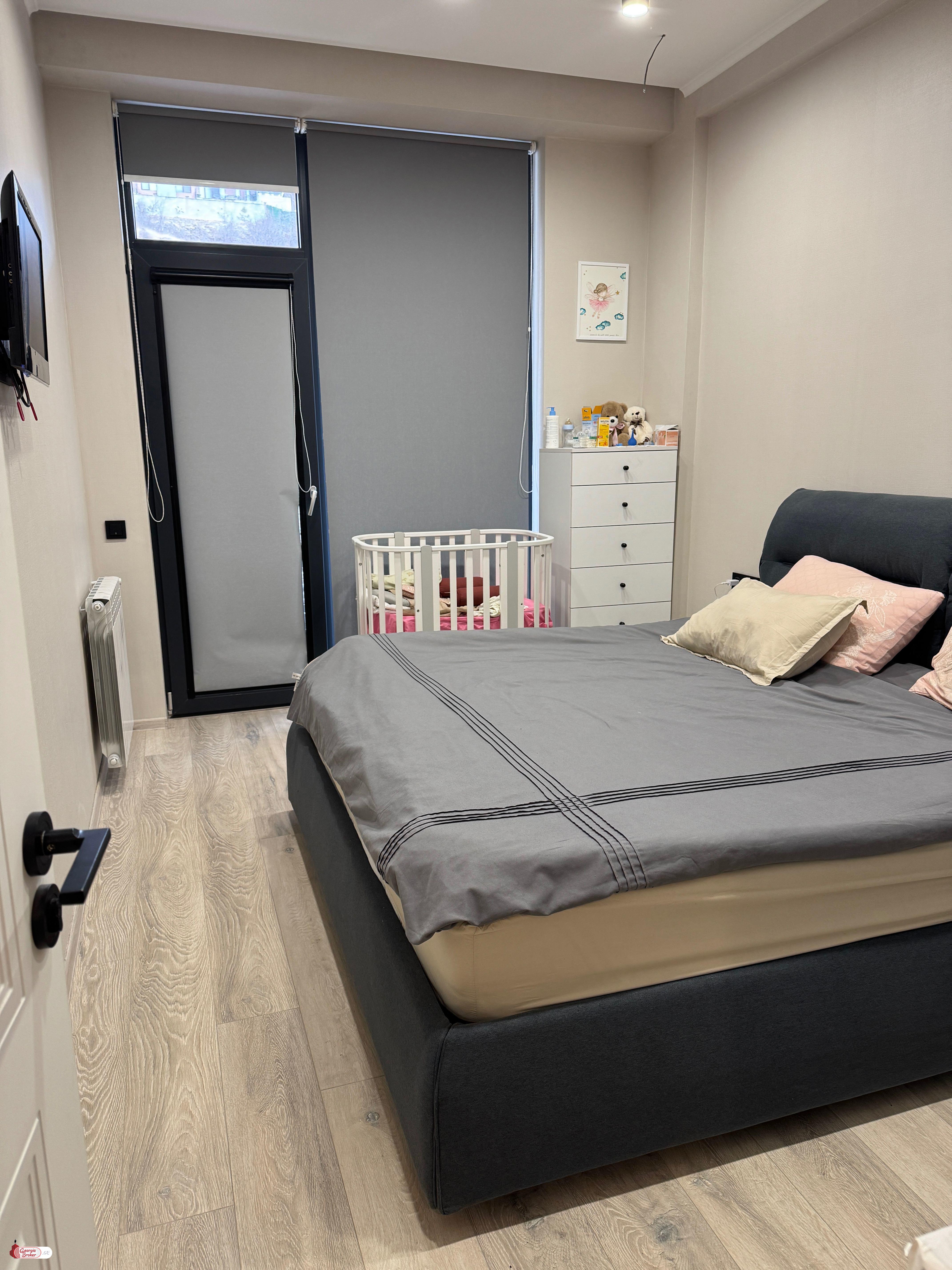 nearly repaired 2-room apartment for sale