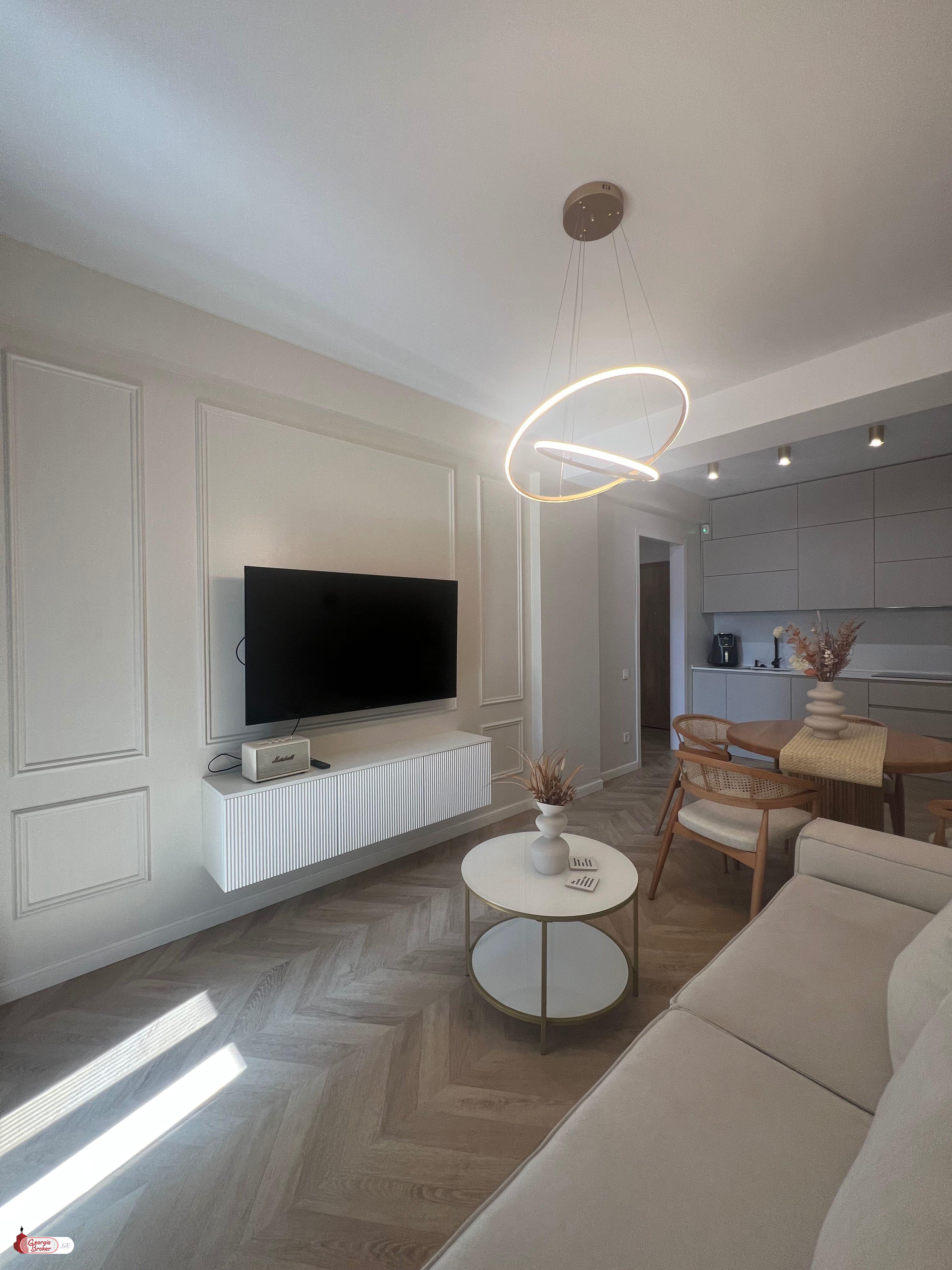 nearly repaired 3-room apartment for sale