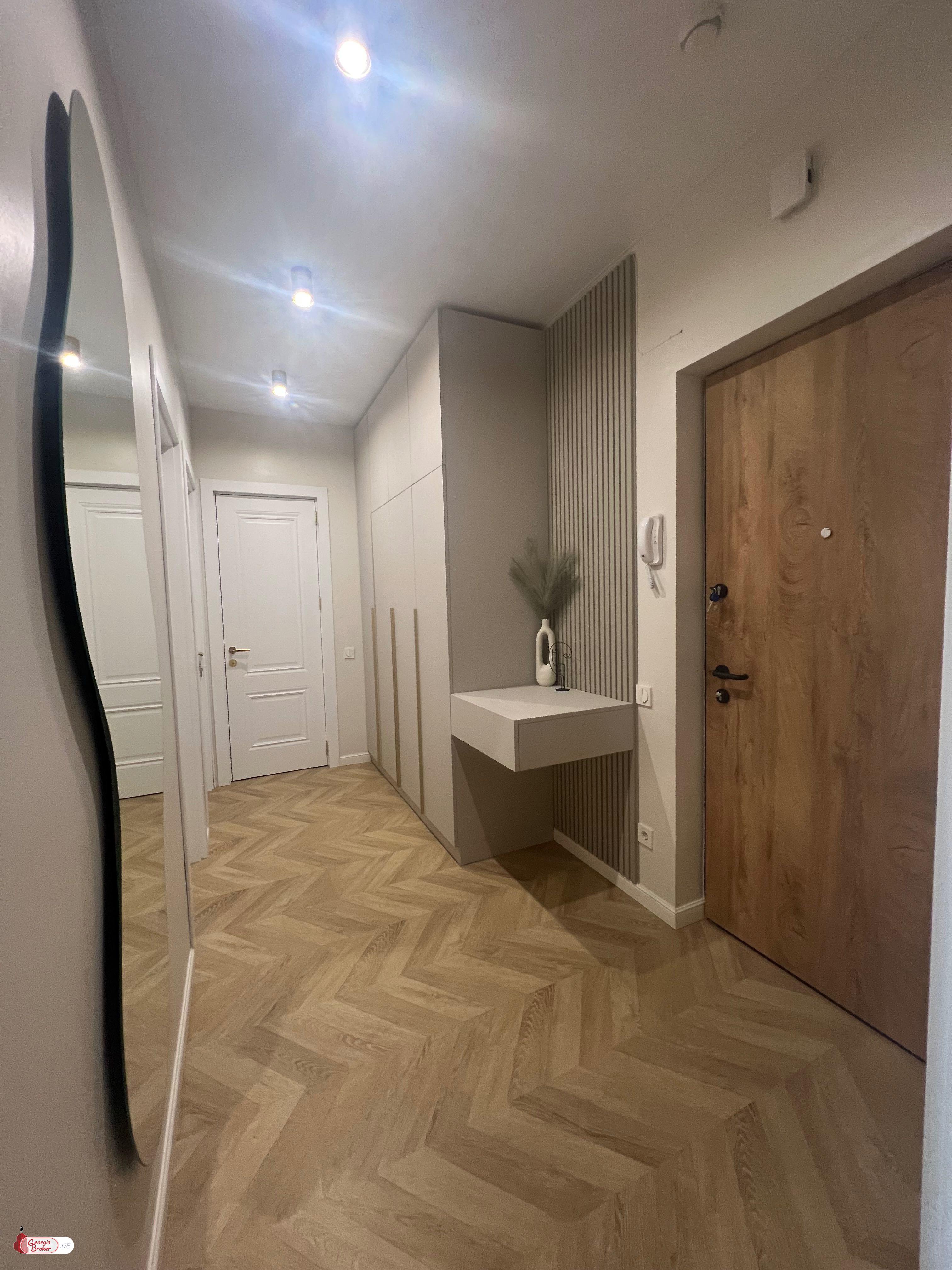 nearly repaired 3-room apartment for sale