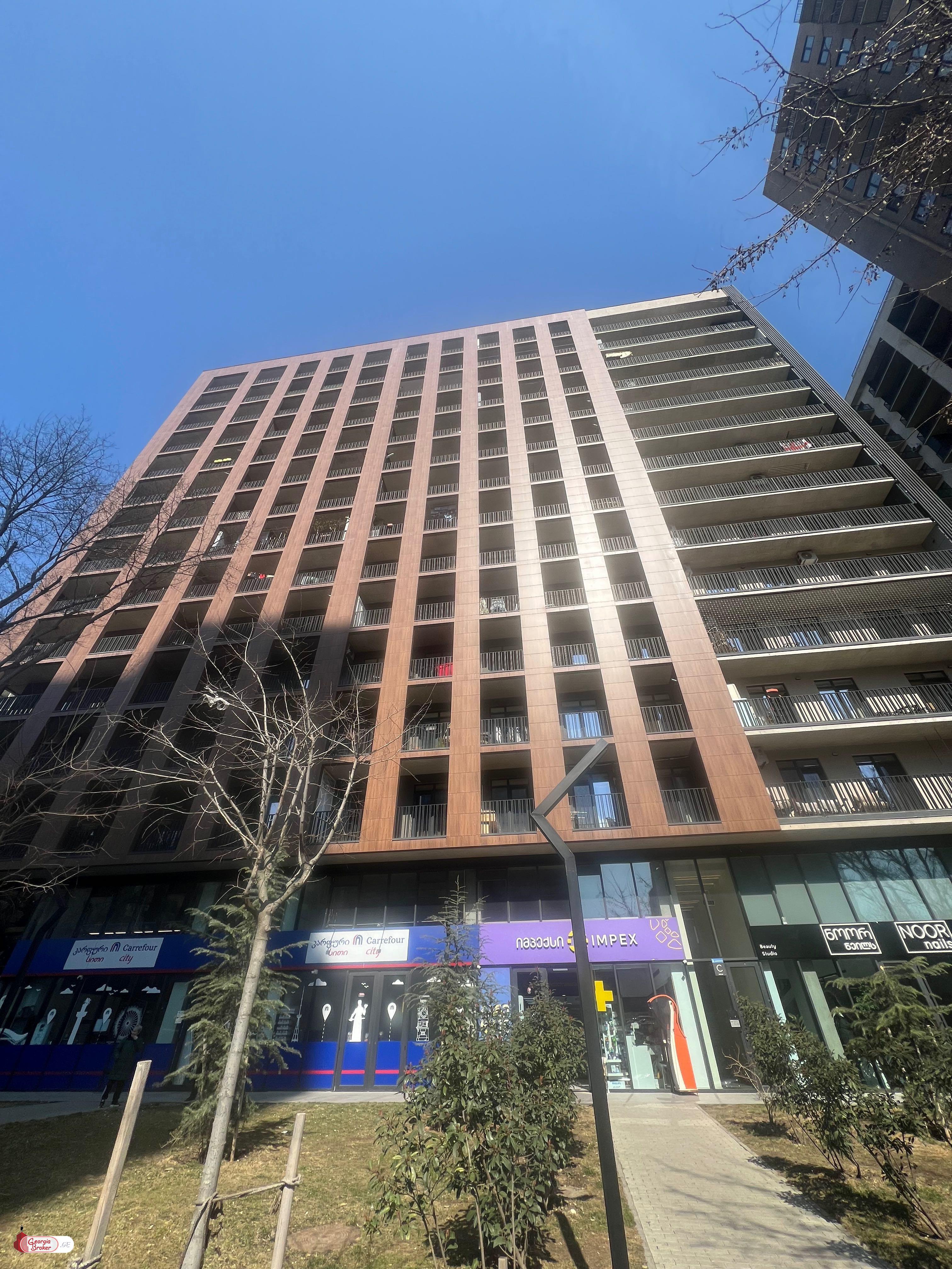 nearly repaired 3-room apartment for sale