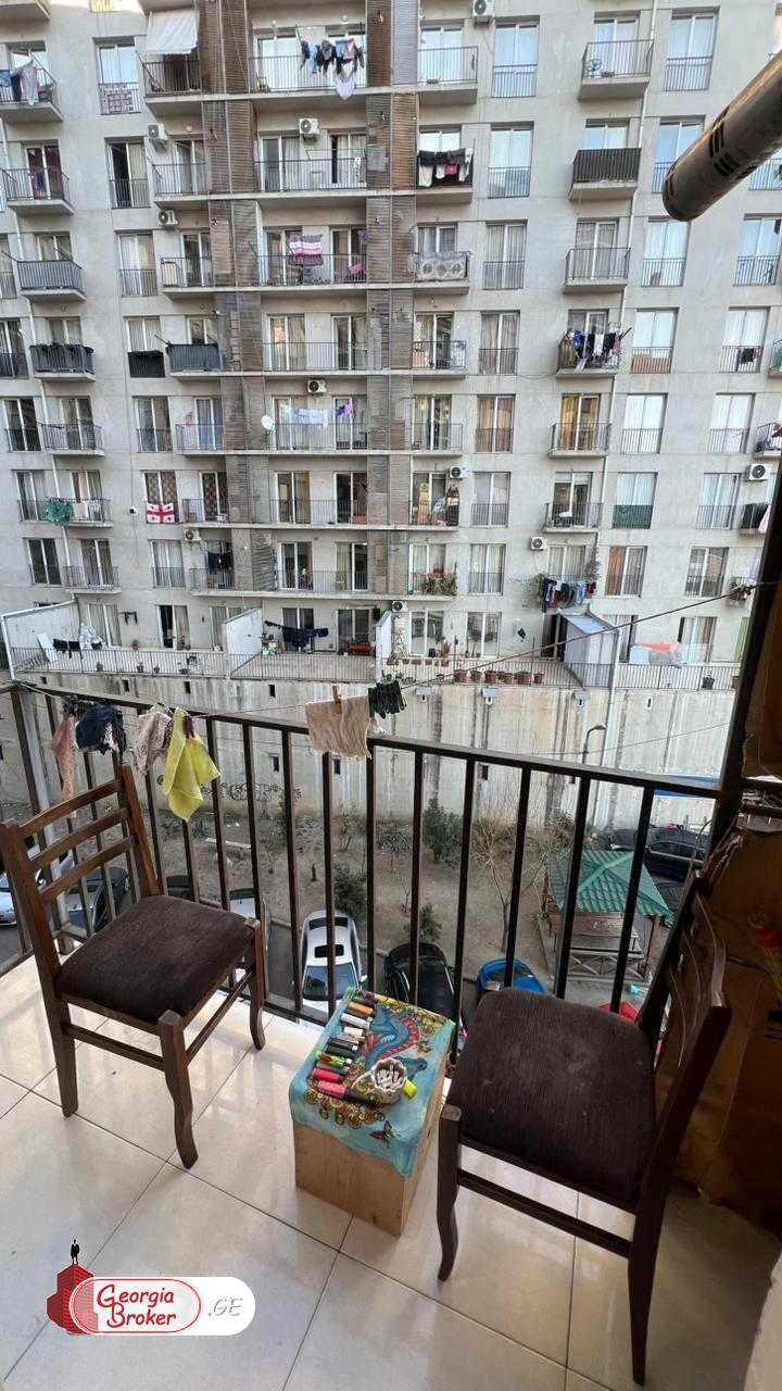 nearly repaired 2-room apartment for sale