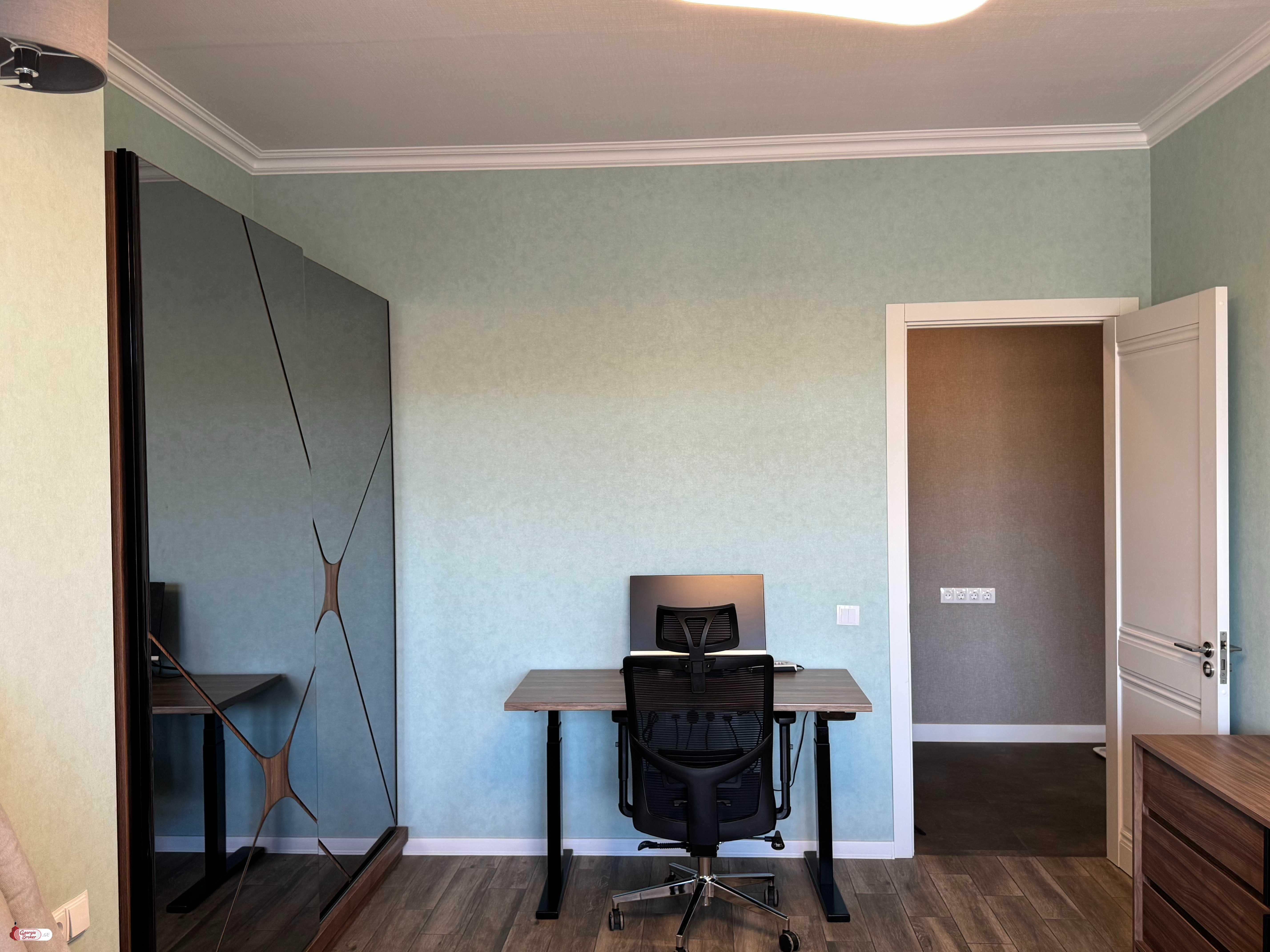 nearly repaired 2-room apartment for sale