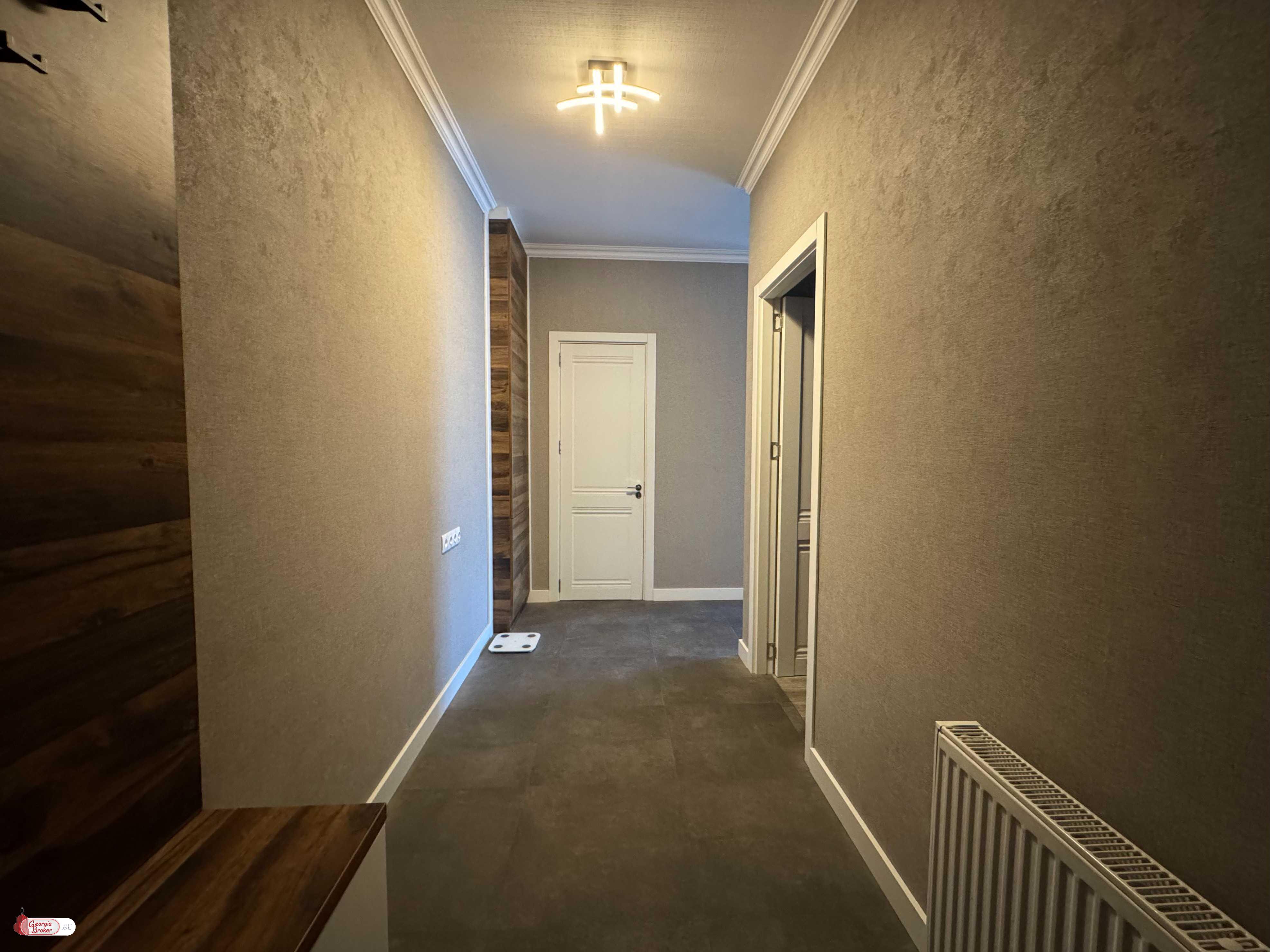 nearly repaired 2-room apartment for sale