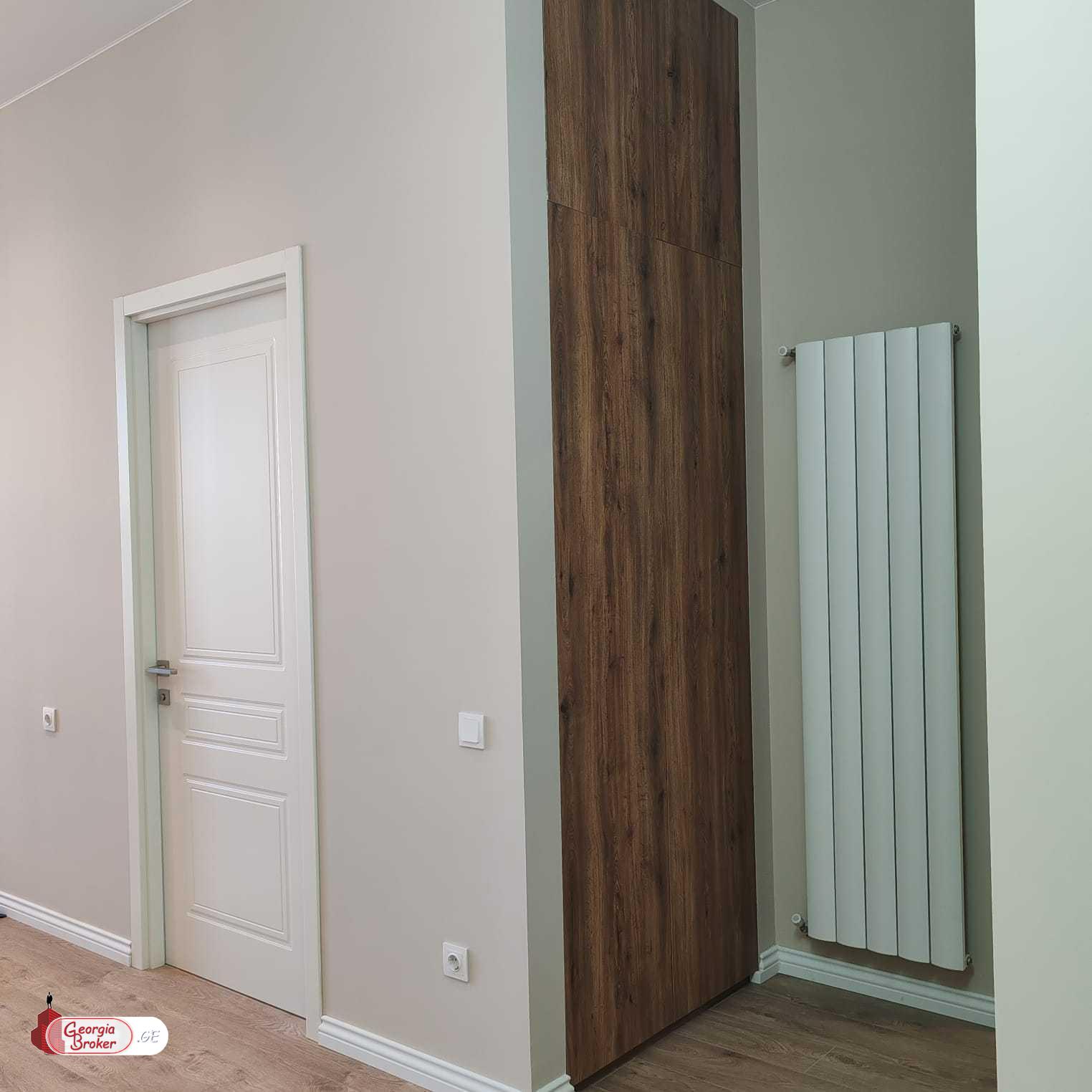 nearly repaired 2-room apartment for sale