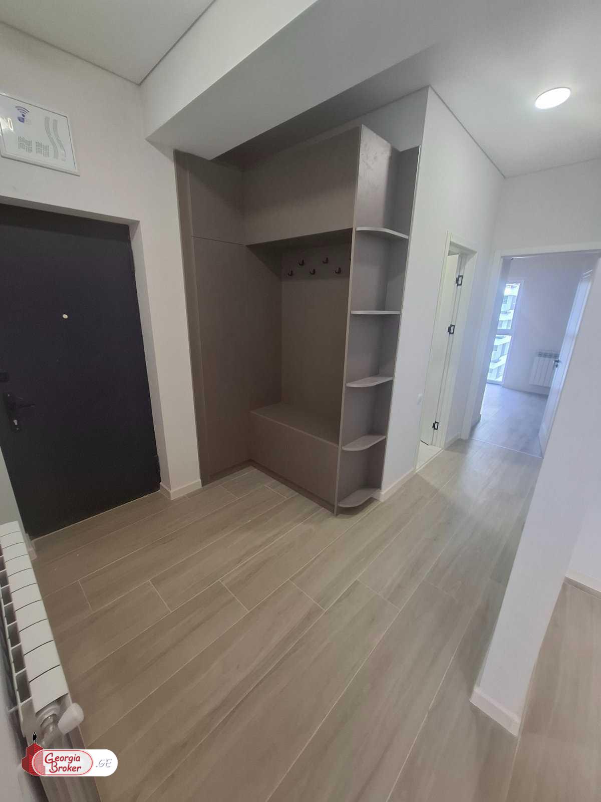 იყიდება ახალი გარემონტებული 3 ოთახიანი ბინა