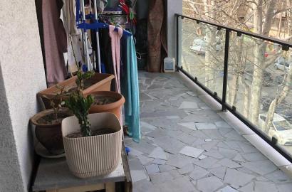 იყიდება ახალი გარემონტებული 3 ოთახიანი ბინა