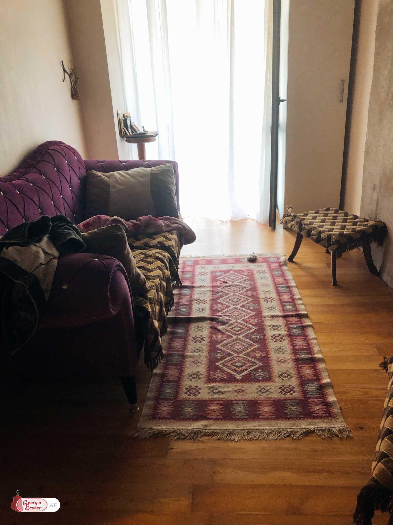 იყიდება ახალი გარემონტებული 3 ოთახიანი ბინა