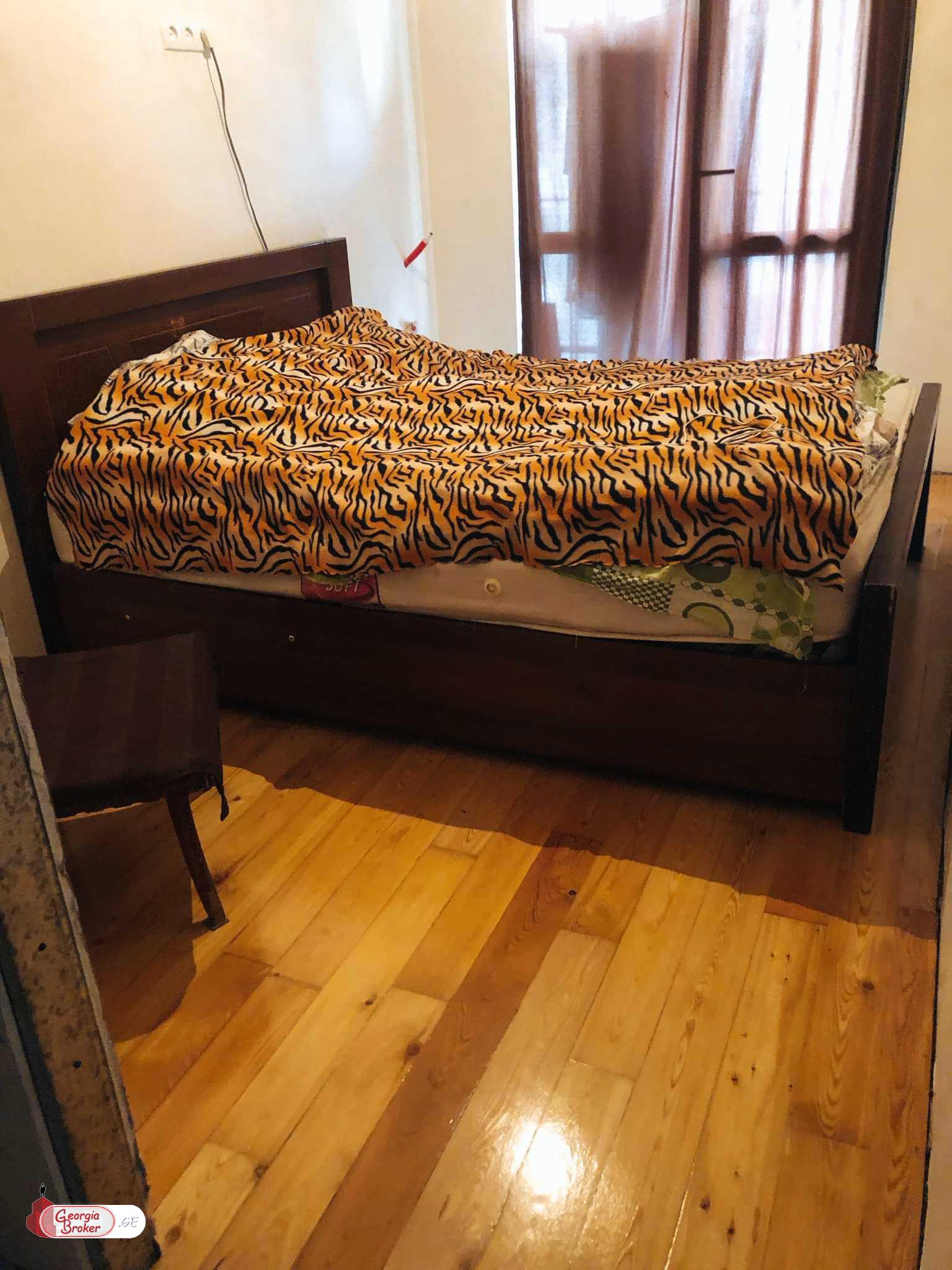 იყიდება ახალი გარემონტებული 3 ოთახიანი ბინა