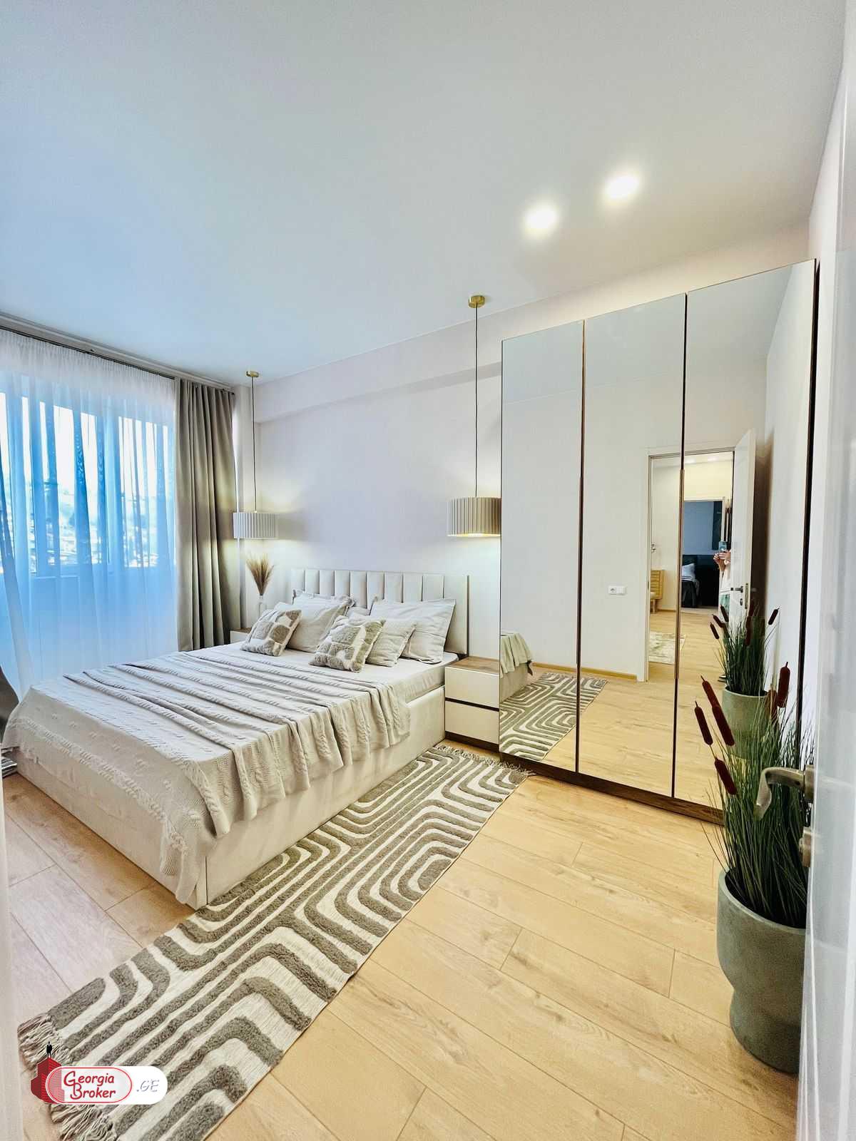 nearly repaired 3-room apartment for sale