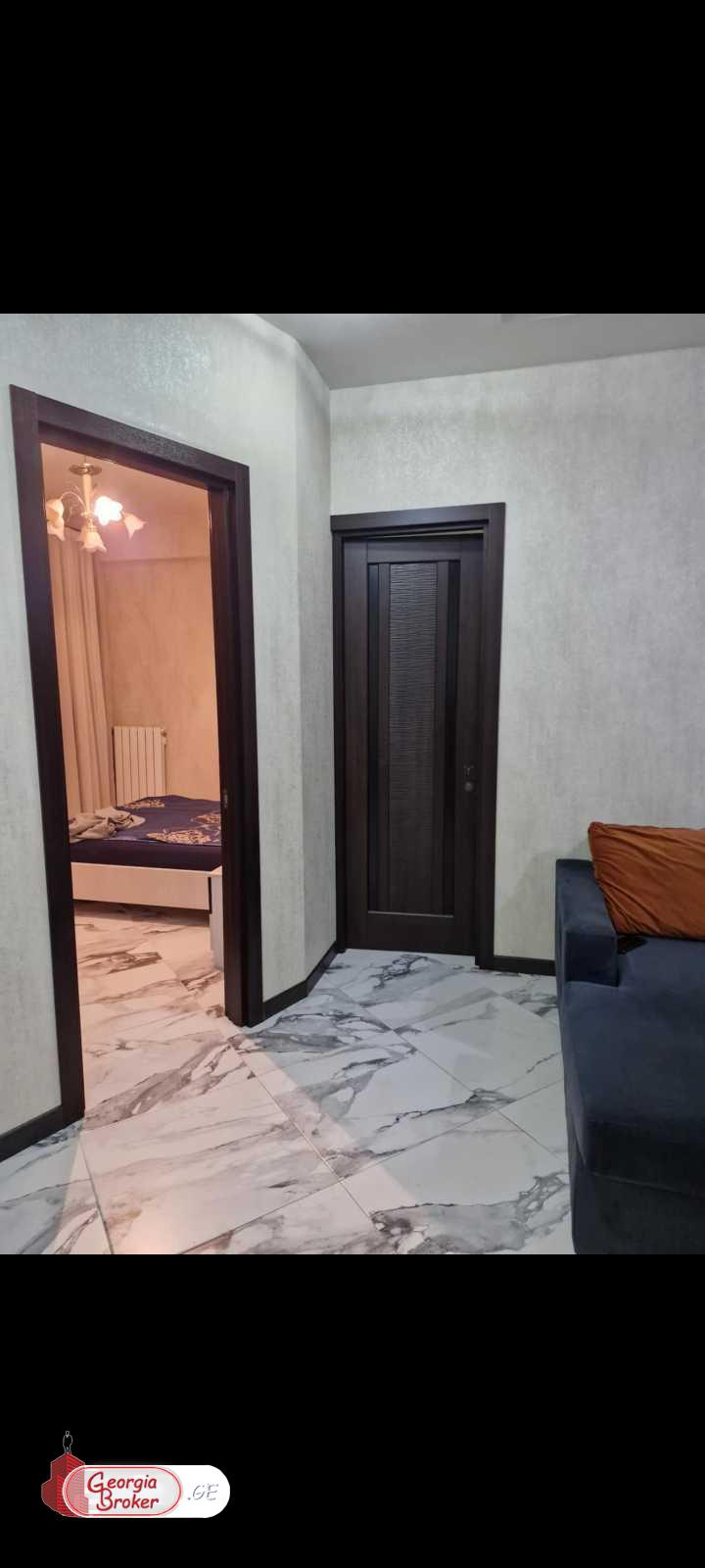 იყიდება ახალი გარემონტებული 4 ოთახიანი ბინა