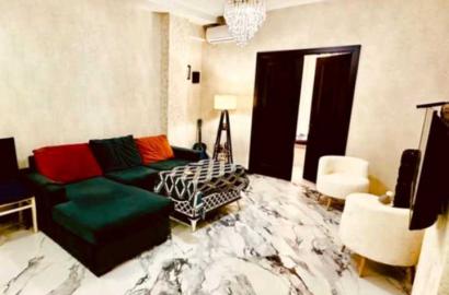 იყიდება ახალი გარემონტებული 4 ოთახიანი ბინა