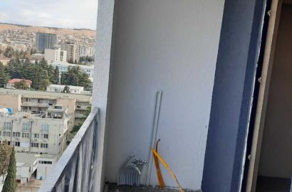 nearly repaired 2-room apartment for sale