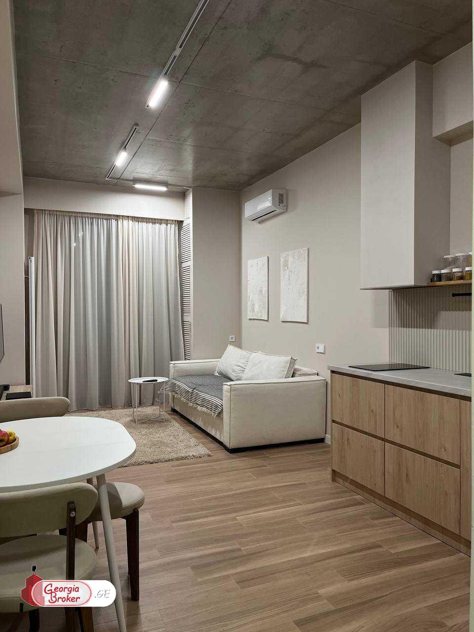 nearly repaired 1-room apartment for sale