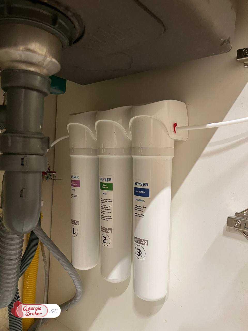 nearly repaired 1-room apartment for sale