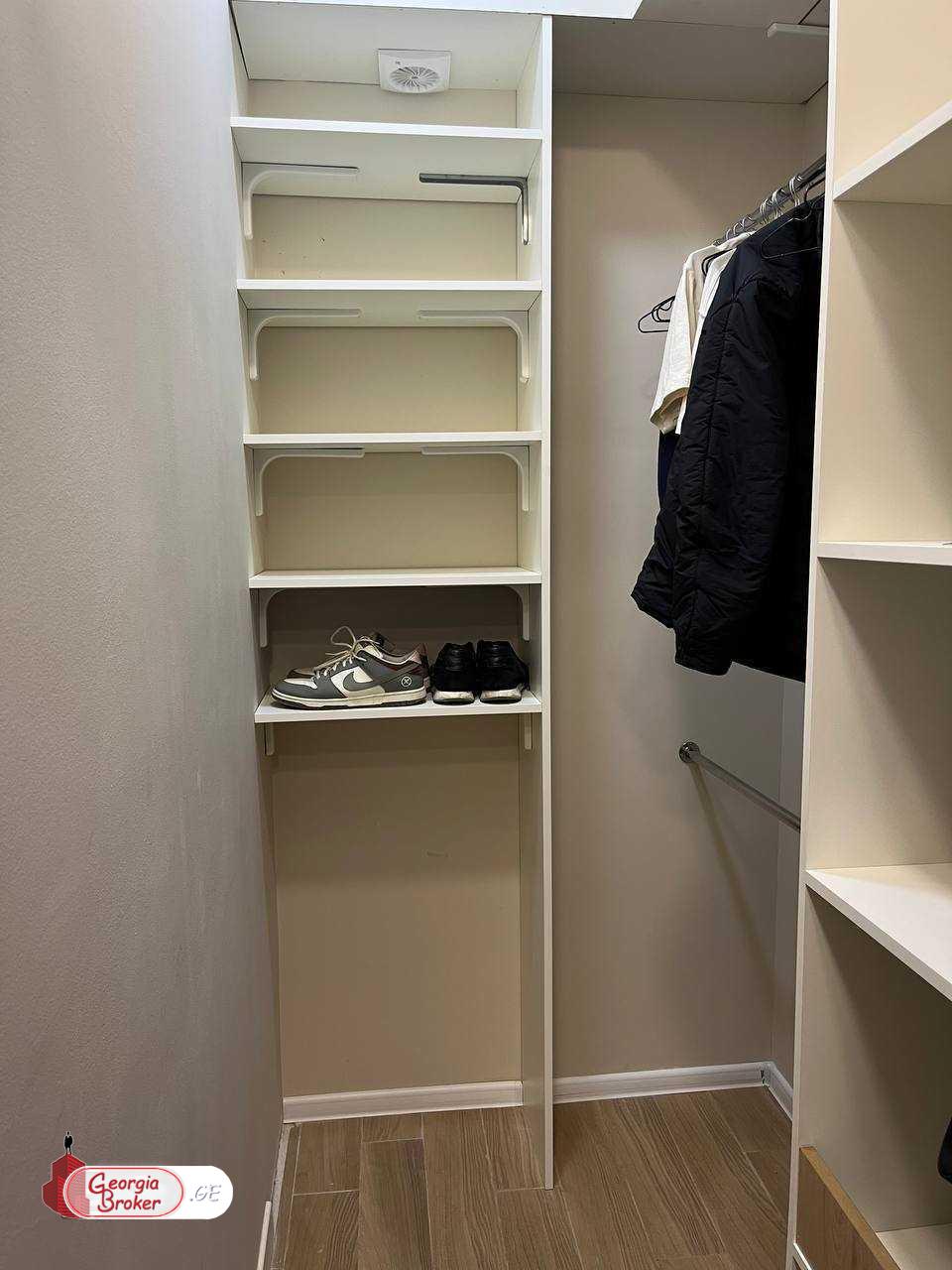 nearly repaired 1-room apartment for sale