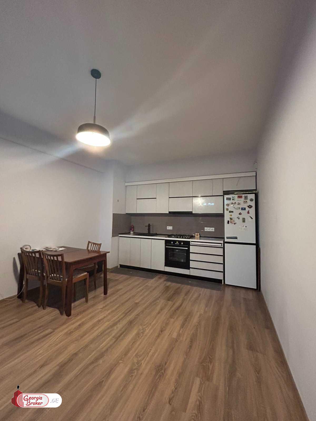 იყიდება ახალი გარემონტებული 3 ოთახიანი ბინა