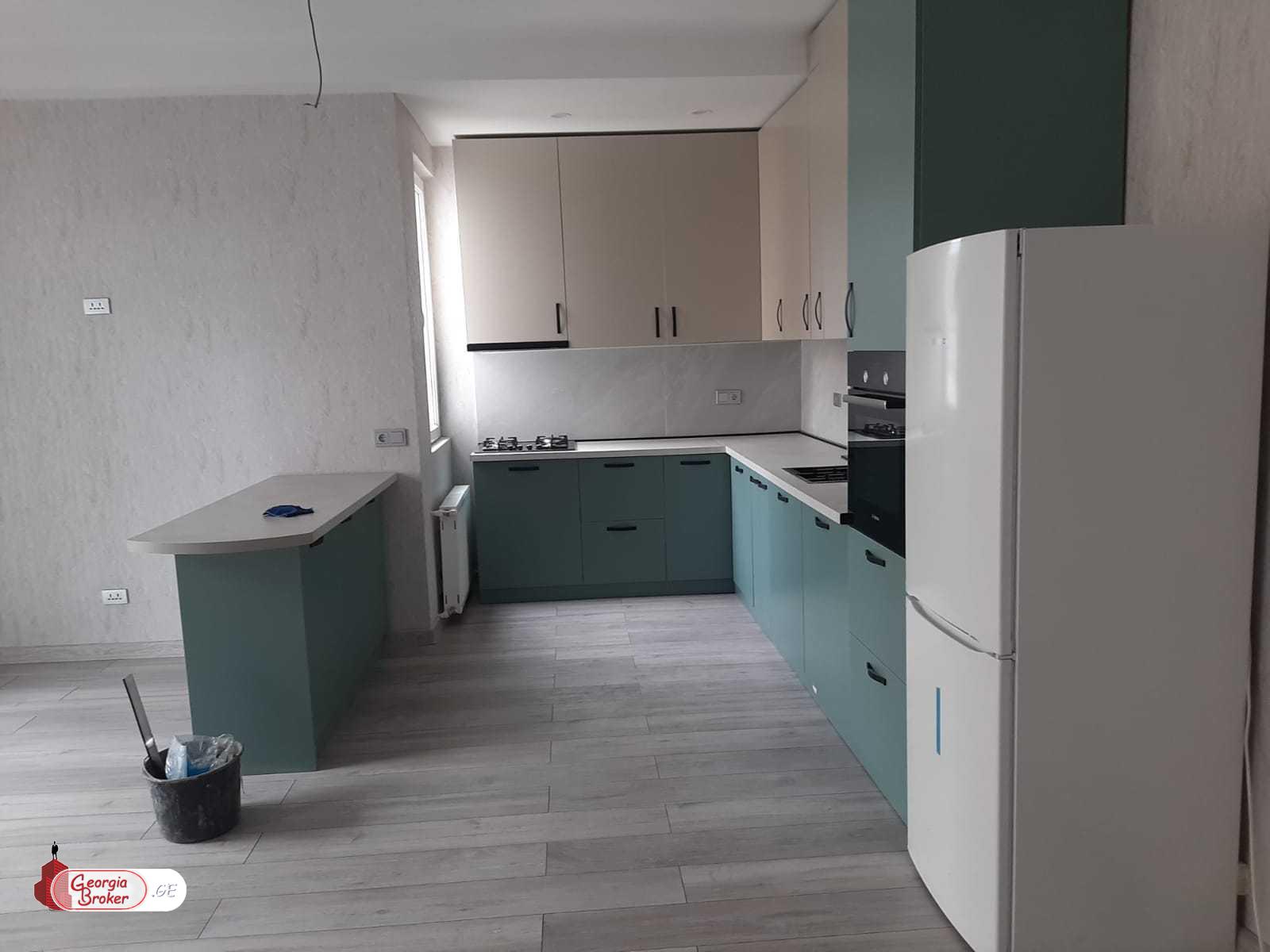 продается квартира с новым ремонтом 3-комнаты