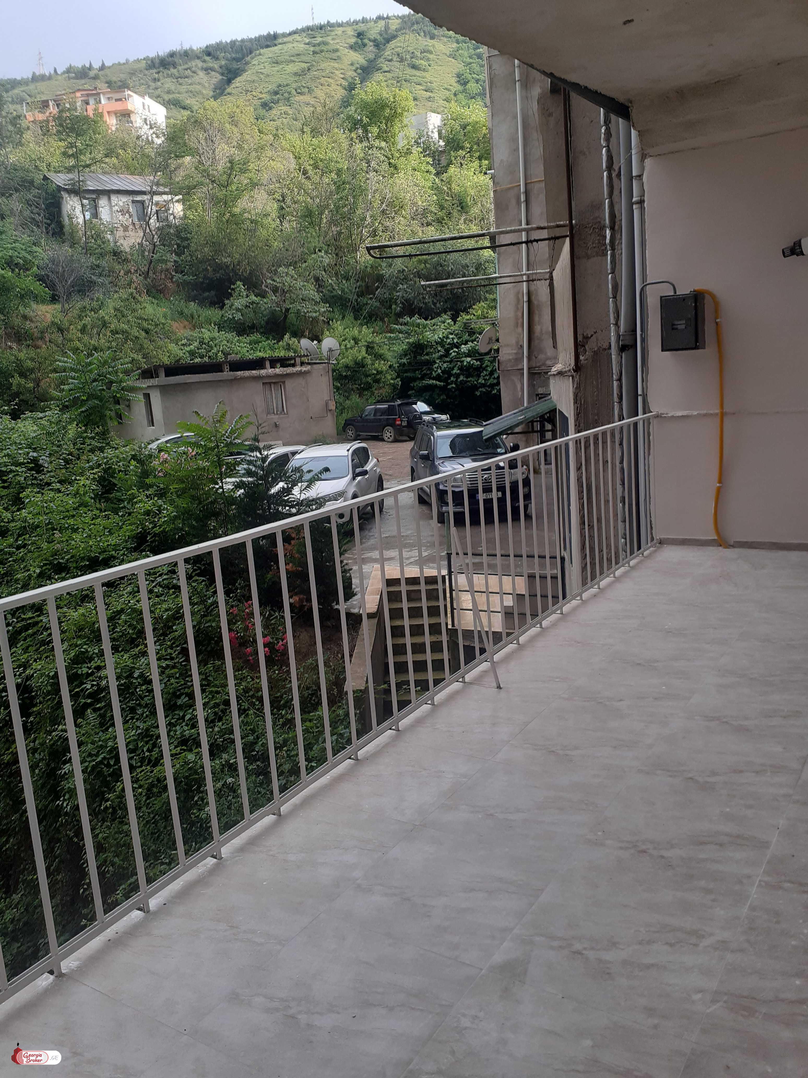 продается квартира с новым ремонтом 2-комнаты