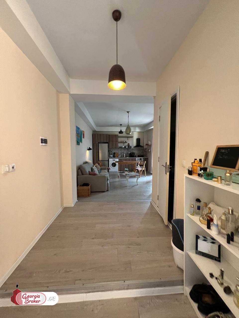 продается квартира с новым ремонтом 2-комнаты