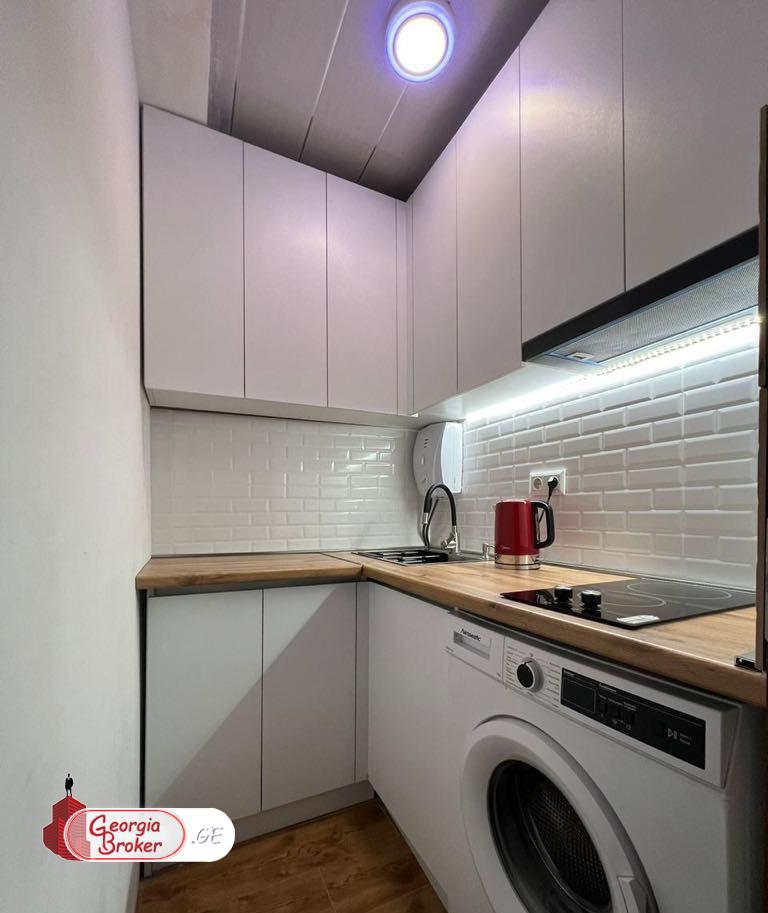 продается квартира с новым ремонтом 2-комнаты