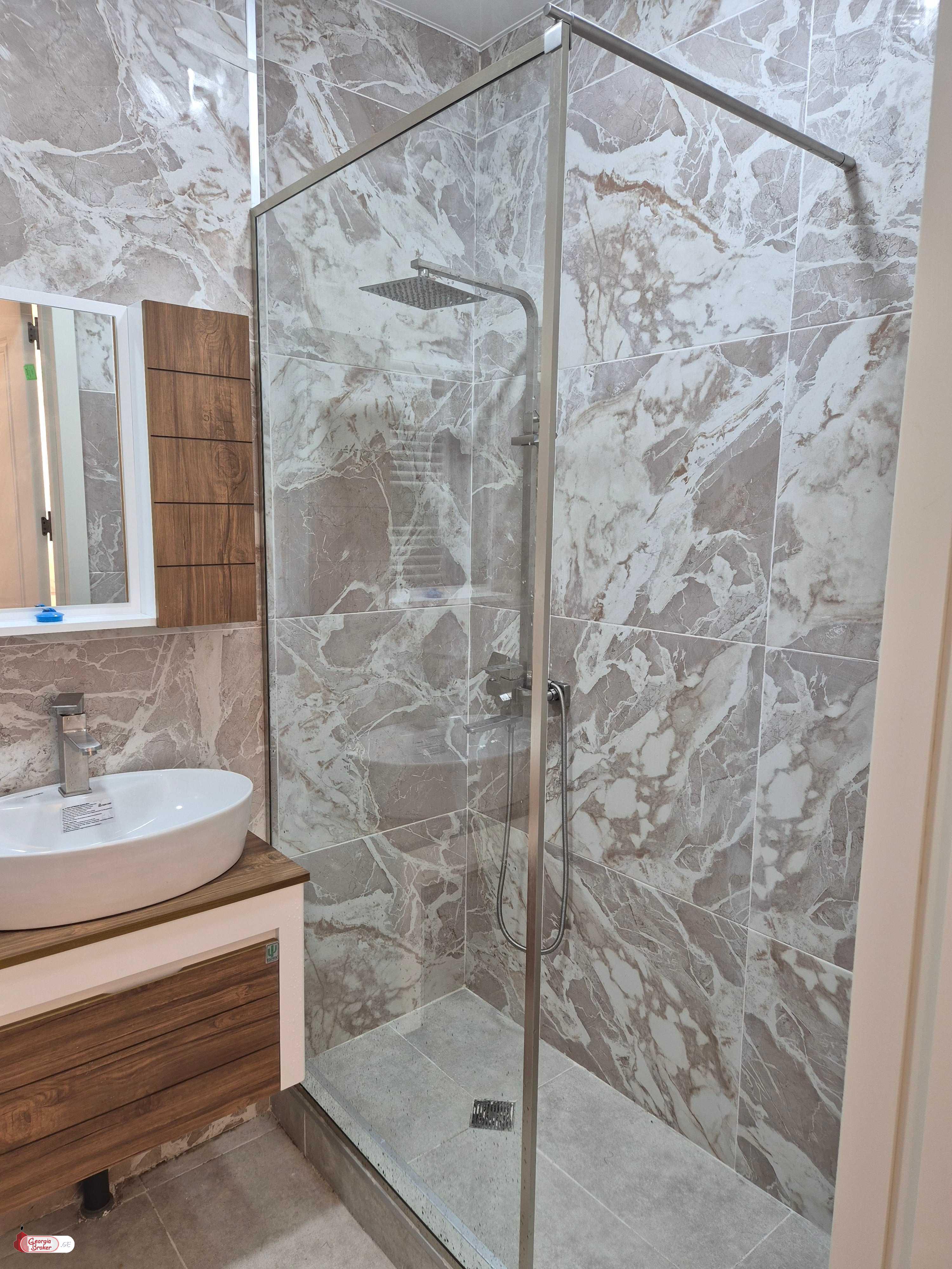 продается квартира с новым ремонтом 1-комната