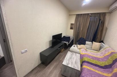 იყიდება ახალი გარემონტებული 2 ოთახიანი ბინა