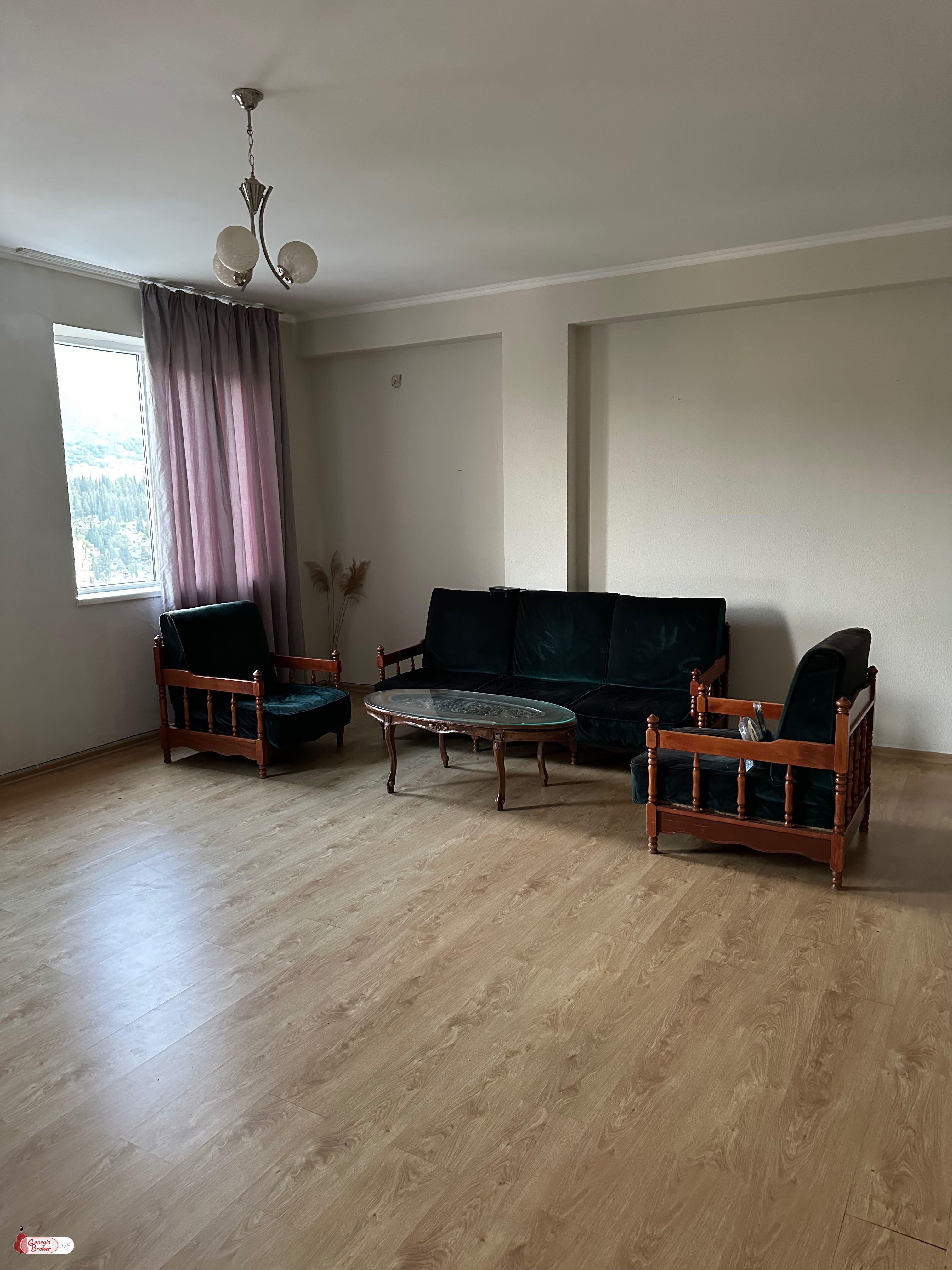 იყიდება ახალი გარემონტებული 4 ოთახიანი ბინა