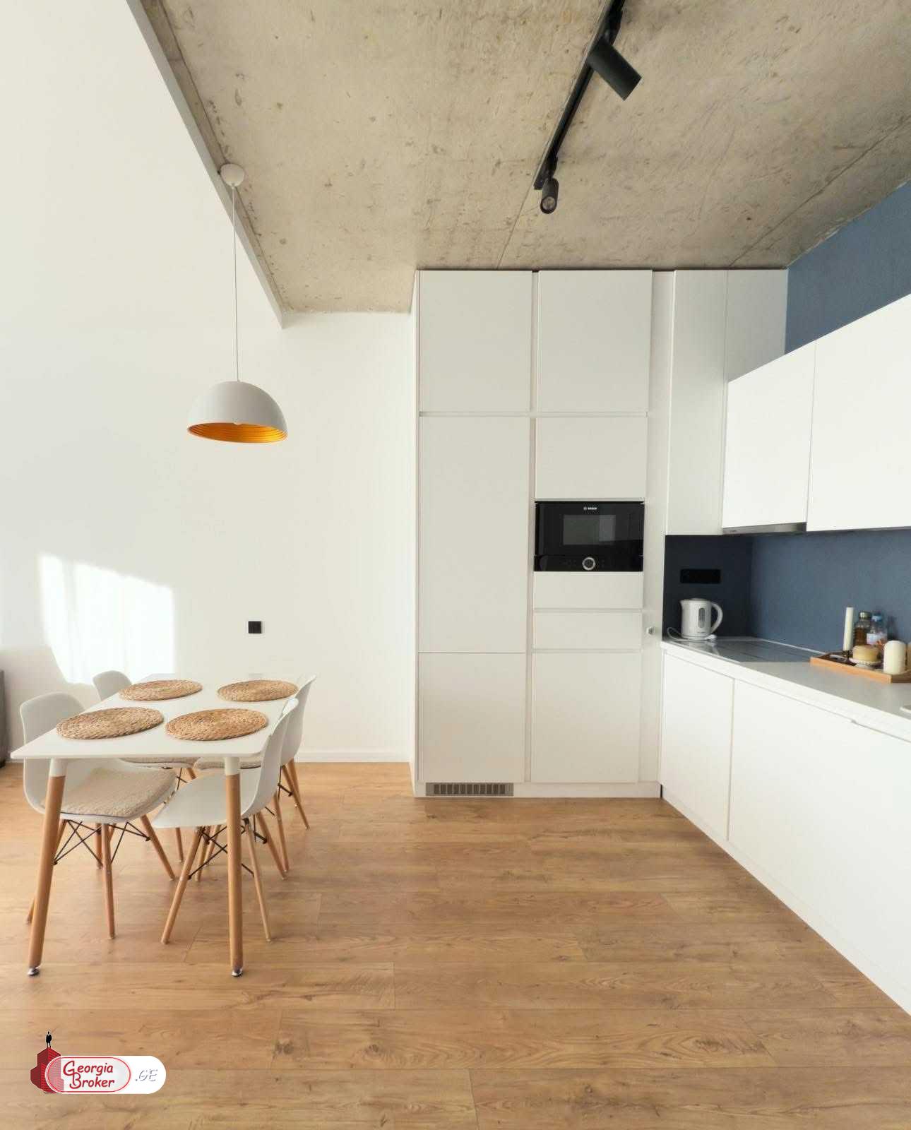 იყიდება ახალი გარემონტებული 2 ოთახიანი ბინა