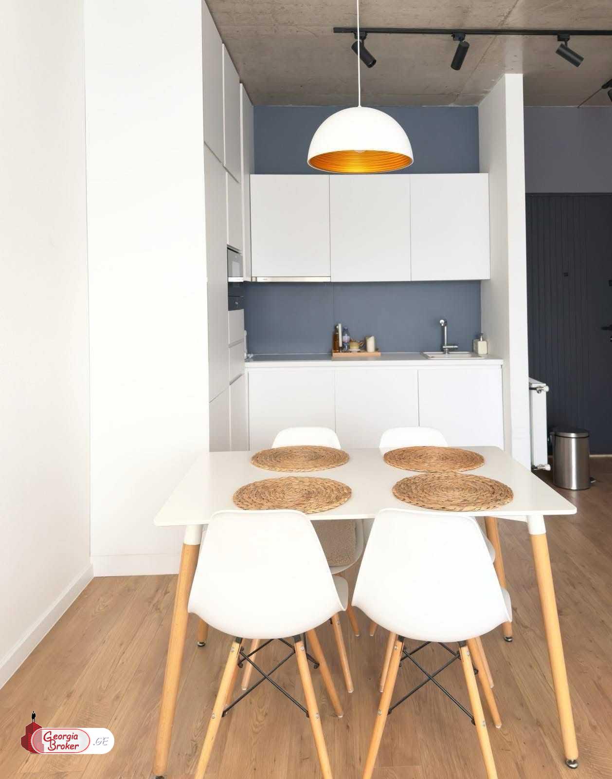 იყიდება ახალი გარემონტებული 2 ოთახიანი ბინა