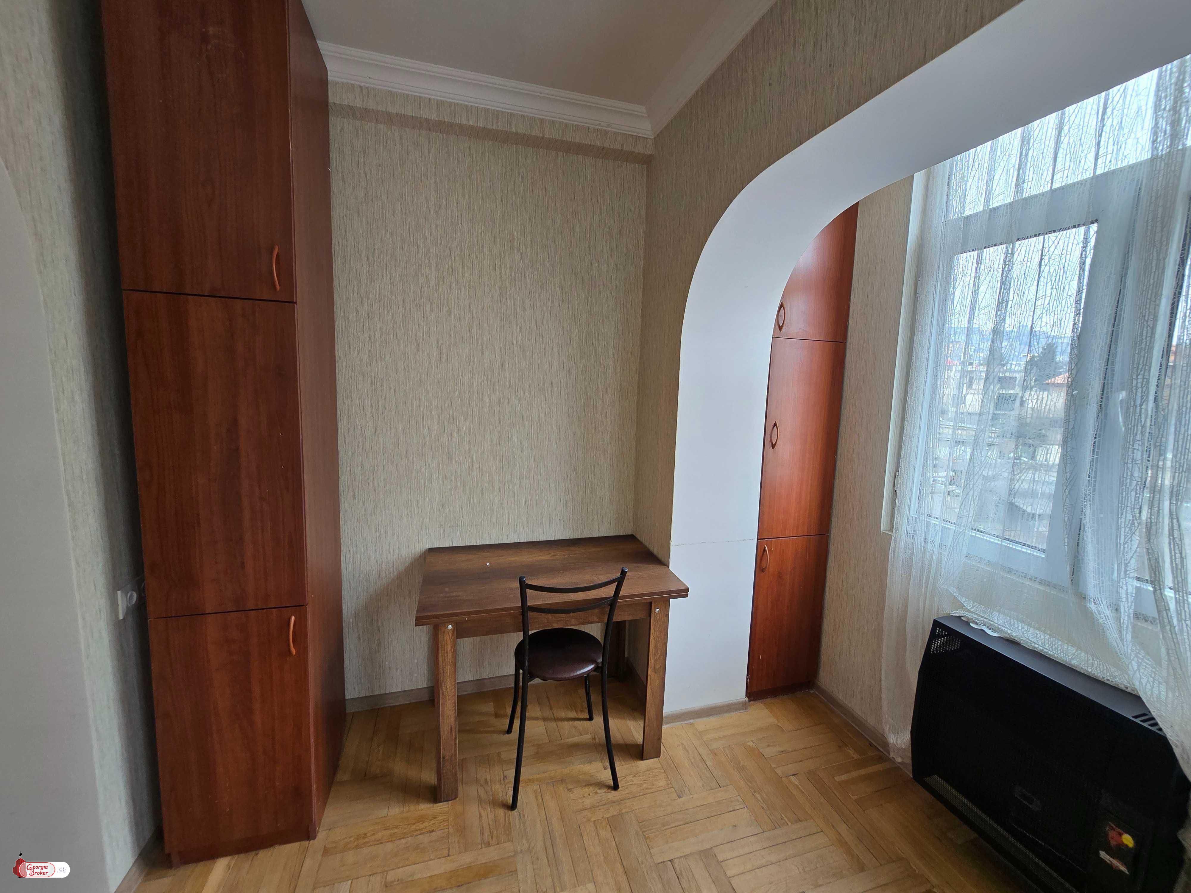 იყიდება ახალი გარემონტებული 2 ოთახიანი ბინა