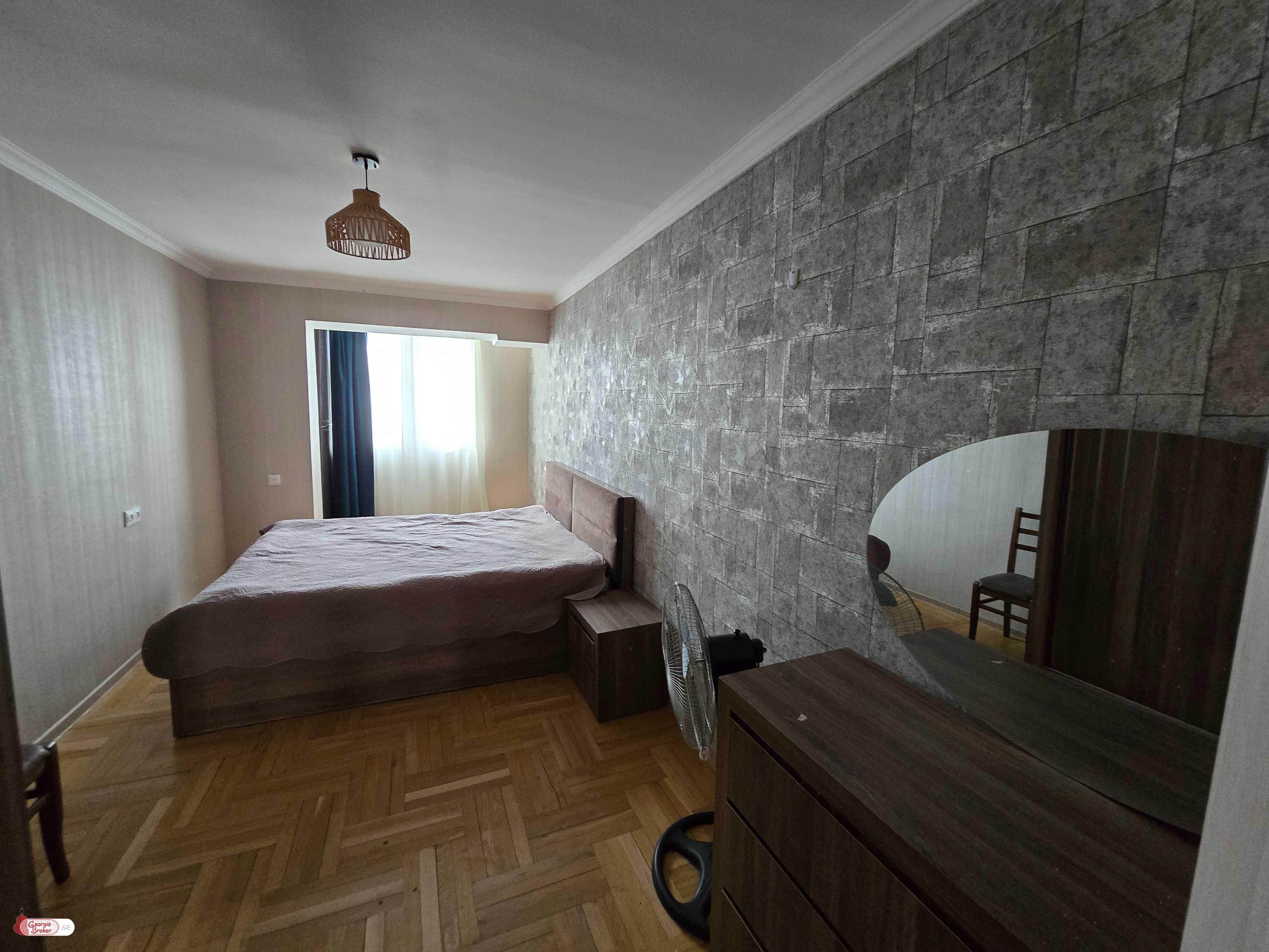 იყიდება ახალი გარემონტებული 2 ოთახიანი ბინა