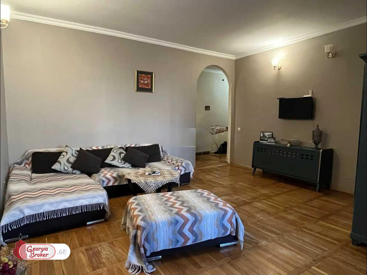 იყიდება ახალი გარემონტებული 3 ოთახიანი ბინა