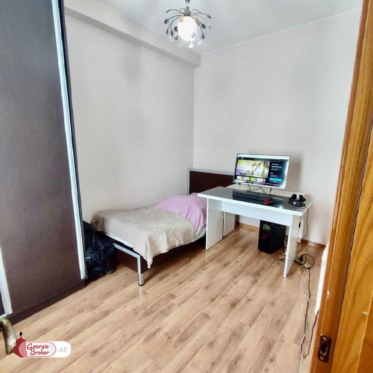 იყიდება ახალი გარემონტებული 2 ოთახიანი ბინა